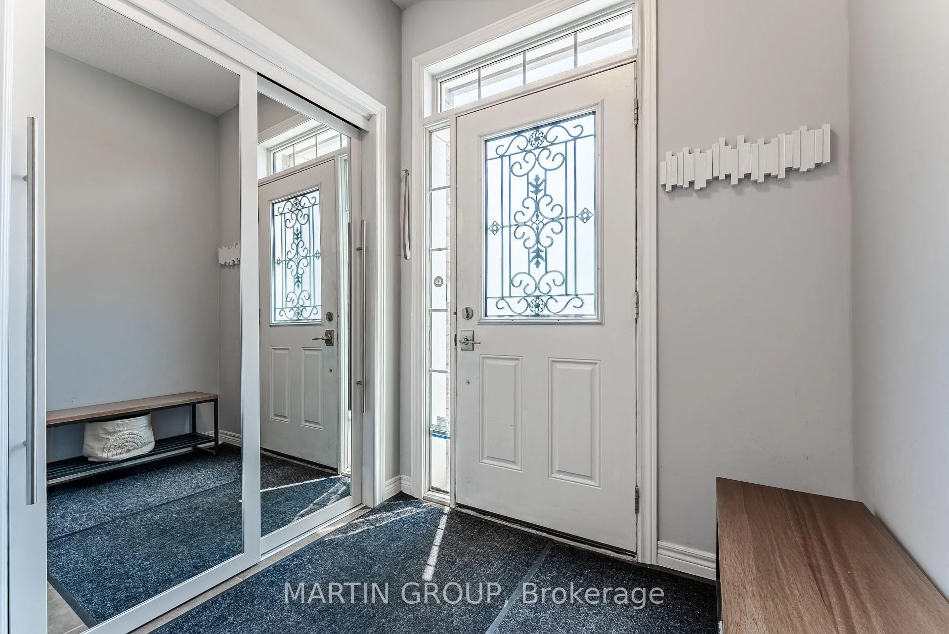 Photo 4 of 2425 Grand Oak Trail, Oakville, Westmount — HOMEH