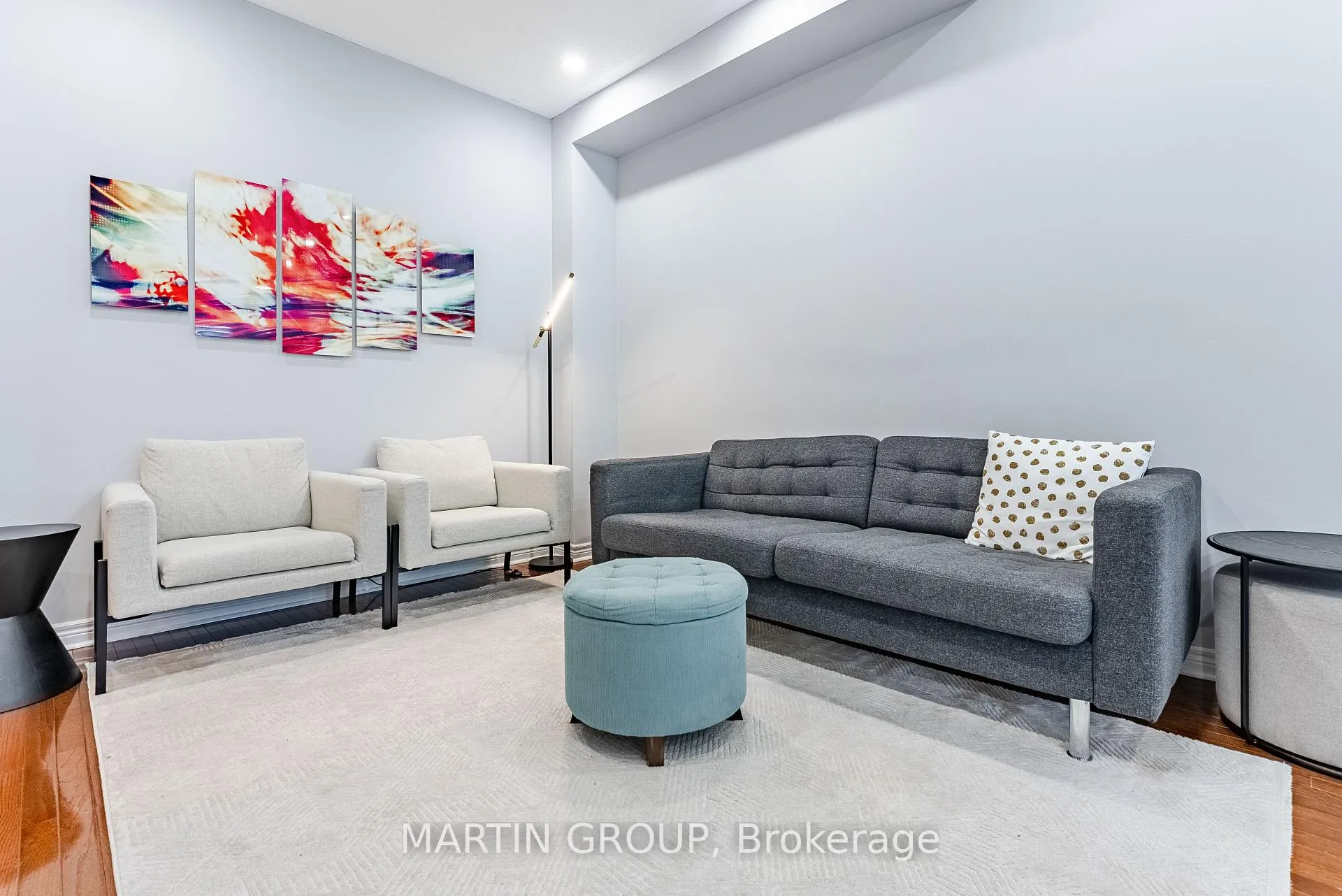 Photo 7 of 2425 Grand Oak Trail, Oakville, Westmount — HOMEH