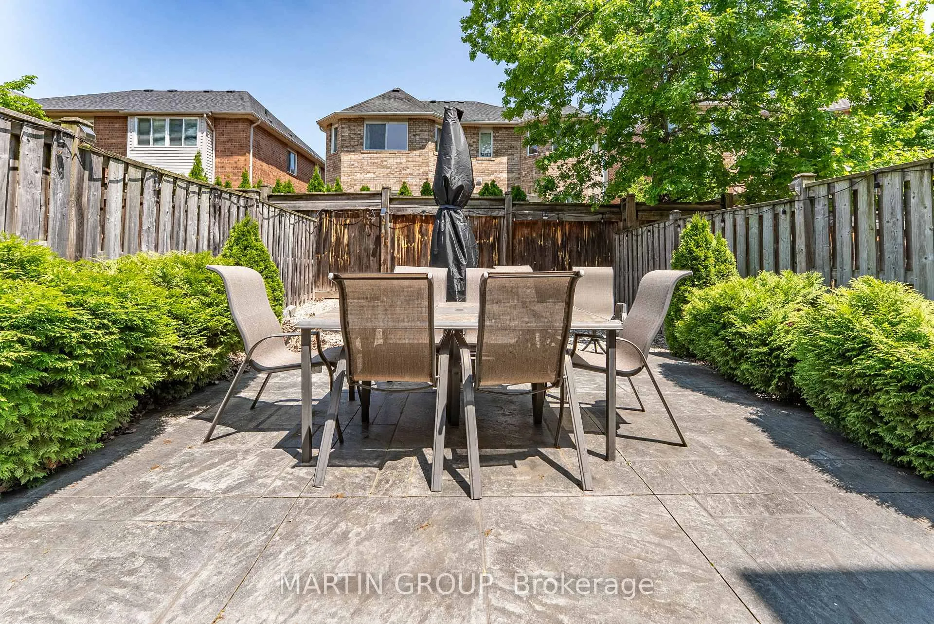 Photo 40 of 2425 Grand Oak Trail, Oakville, Westmount — HOMEH