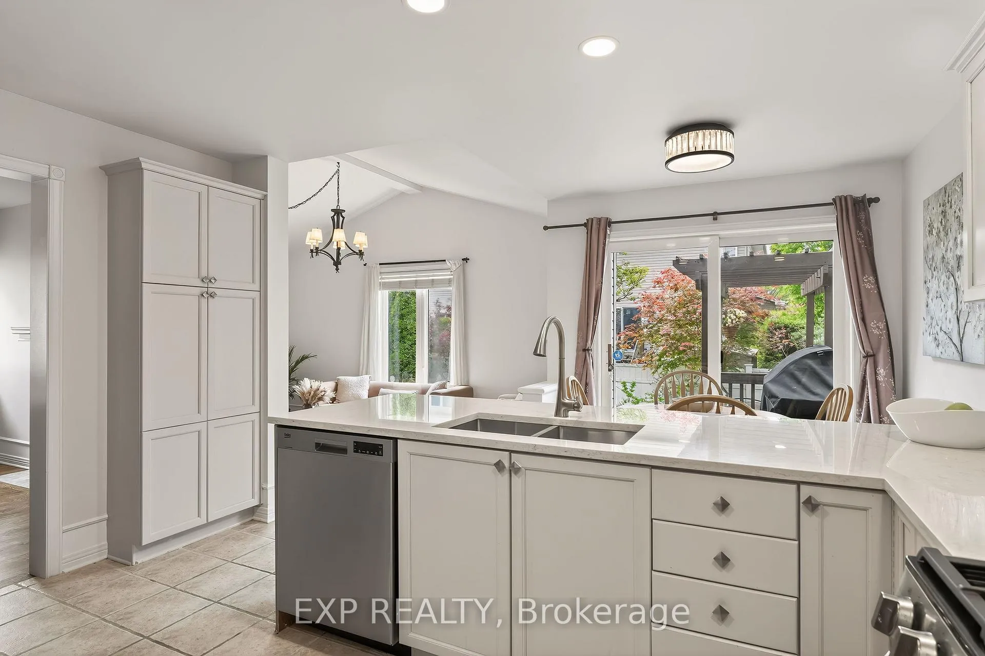 Photo 18 of 57 Rivergreen Crescent, Ottawa, Kanata - Bridlewood — HOMEH