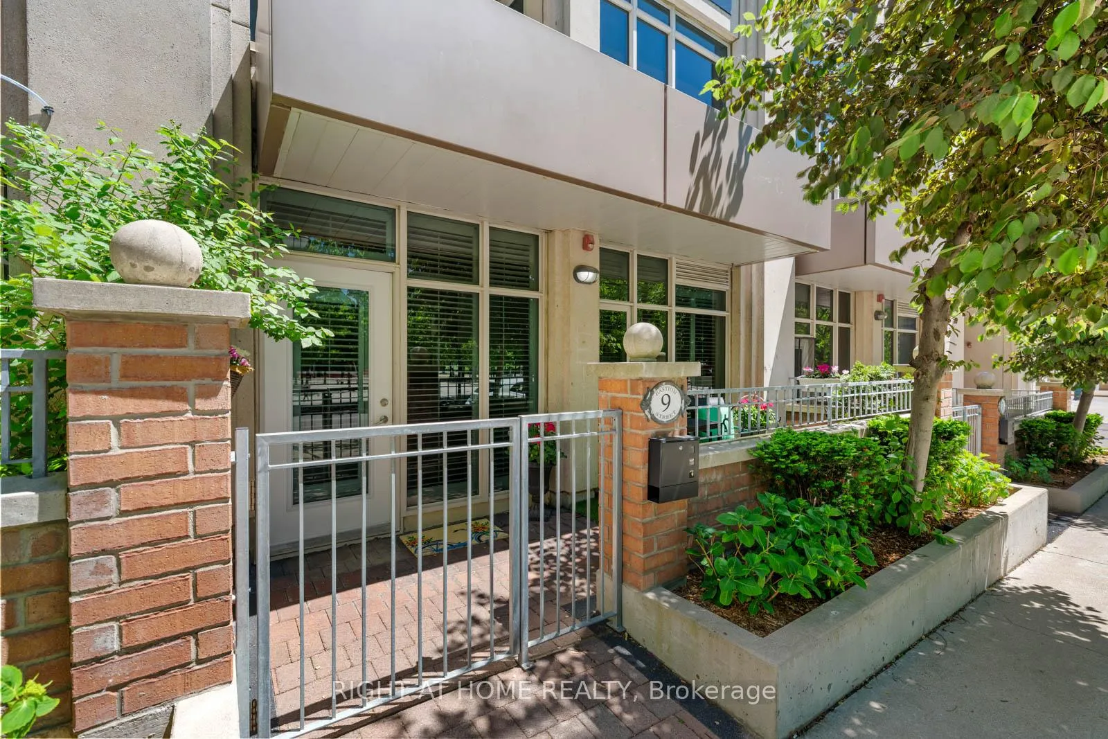 Photo 1 of 9 Bastion Street, Toronto, Niagara — HOMEH