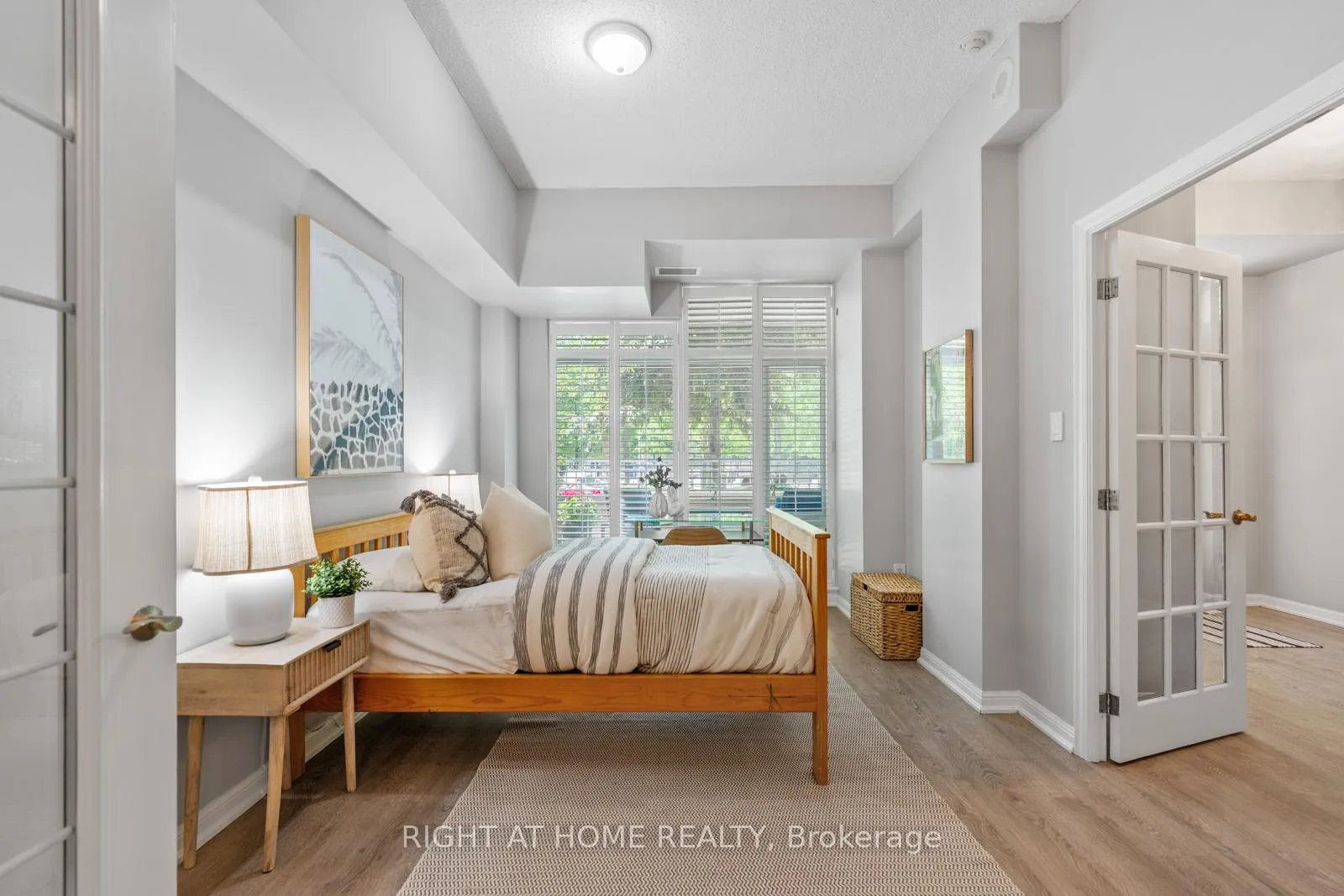 Photo 12 of 9 Bastion Street, Toronto, Niagara — HOMEH
