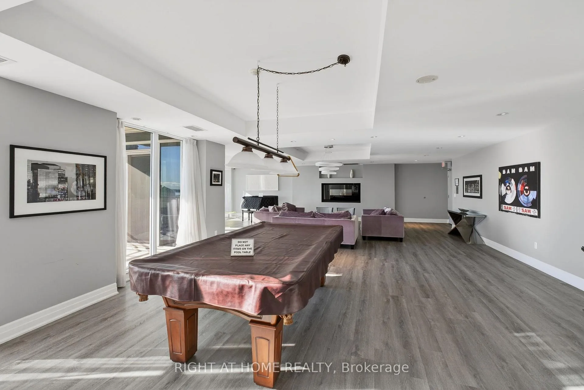 Photo 24 of 9 Bastion Street, Toronto, Niagara — HOMEH