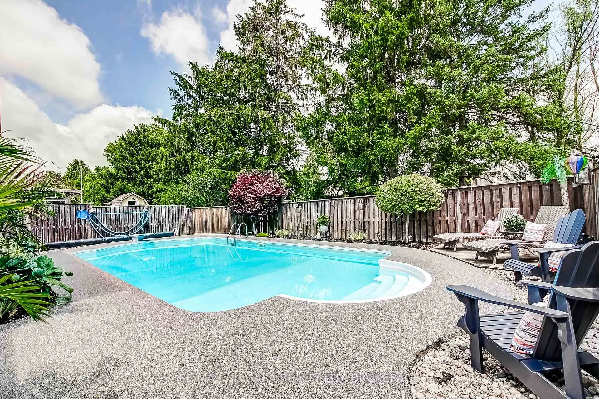 Photo 31 of 104 Whiteoak Crescent, Welland, N. Welland — HOMEH
