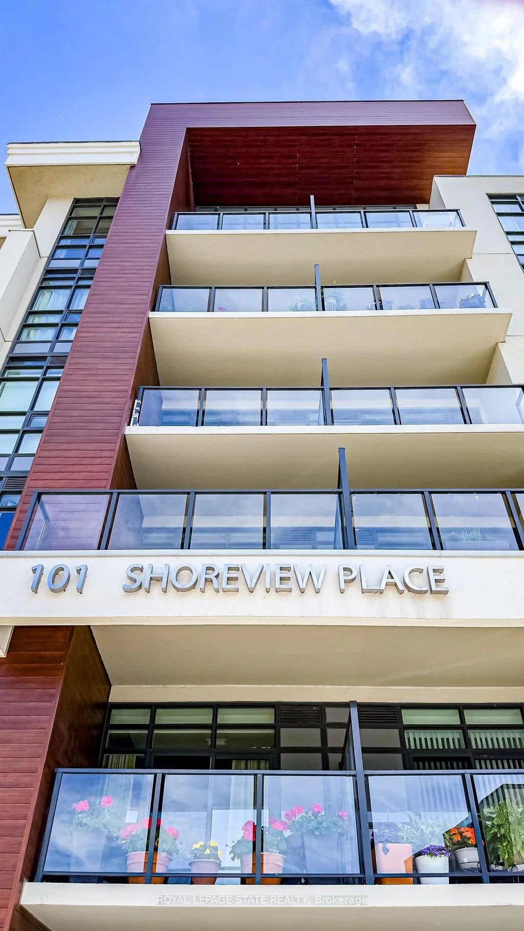 Photo 2 of Unit 631, 101 Shoreview Place, Hamilton, Stoney Creek — HOMEH