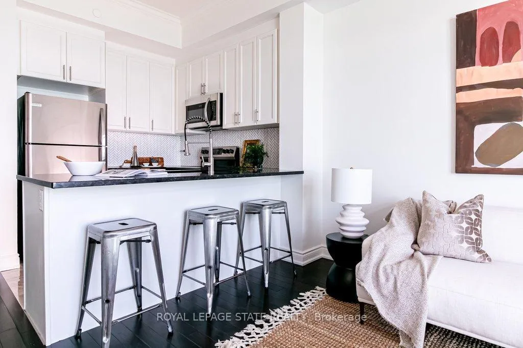 Photo 12 of Unit 631, 101 Shoreview Place, Hamilton, Stoney Creek — HOMEH