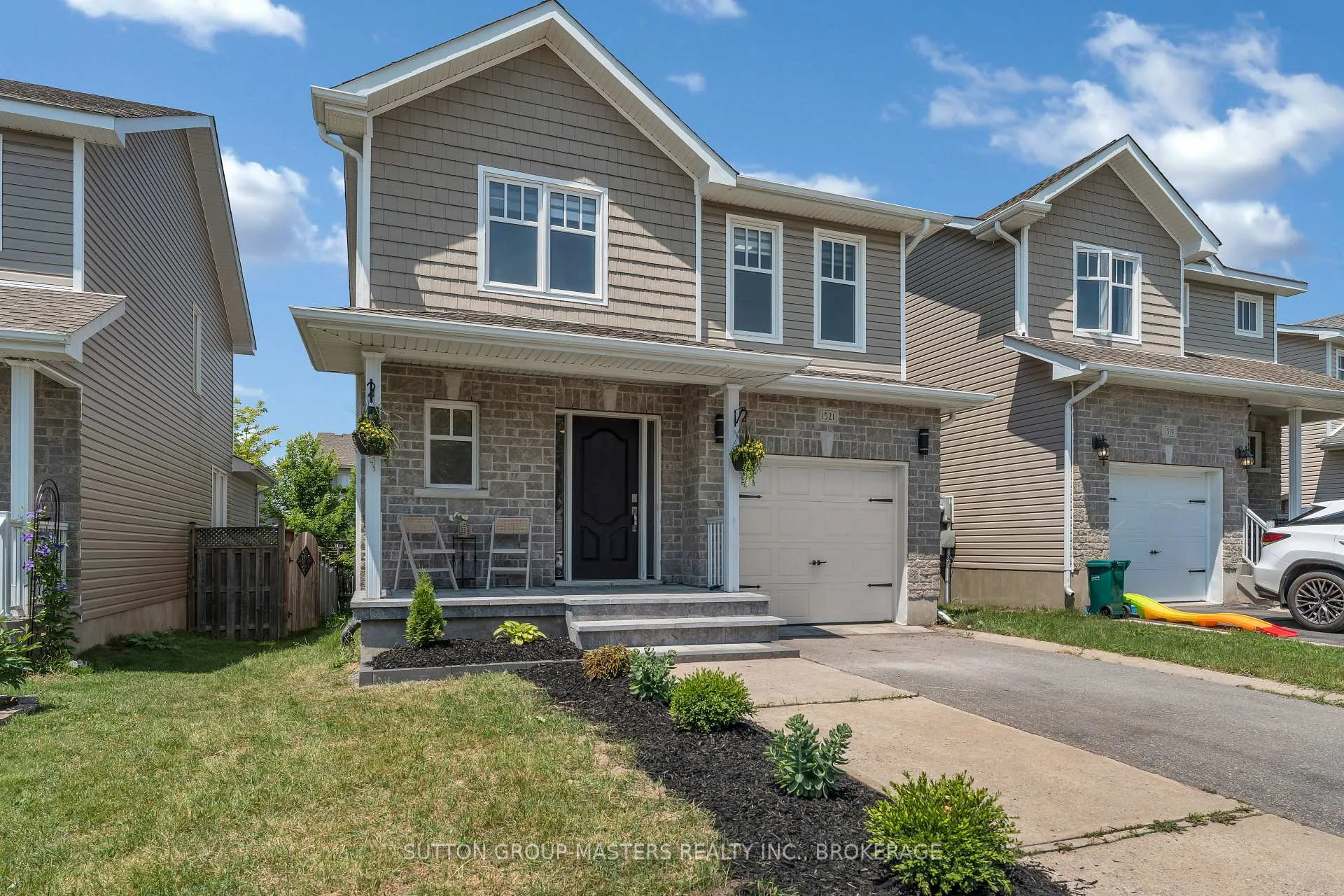 Photo 2 of 1521 Crimson Crescent, Kingston, City Northwest — HOMEH