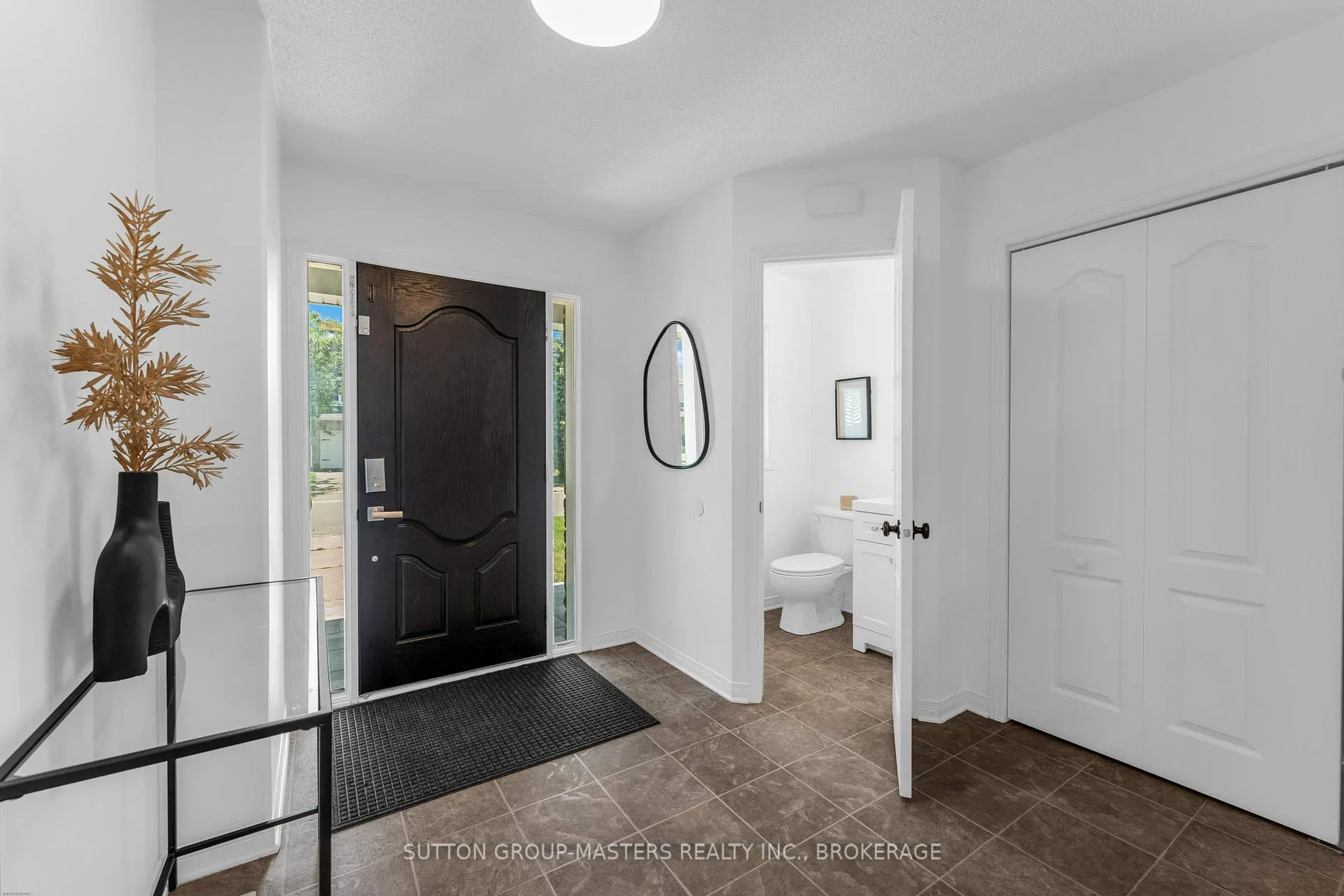 Photo 3 of 1521 Crimson Crescent, Kingston, City Northwest — HOMEH