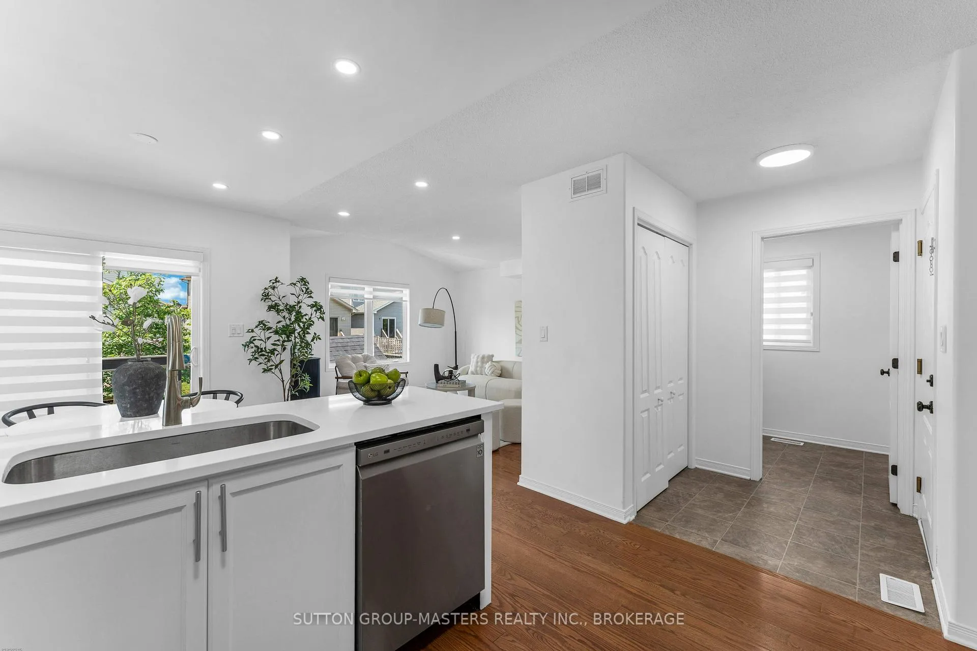 Photo 11 of 1521 Crimson Crescent, Kingston, City Northwest — HOMEH