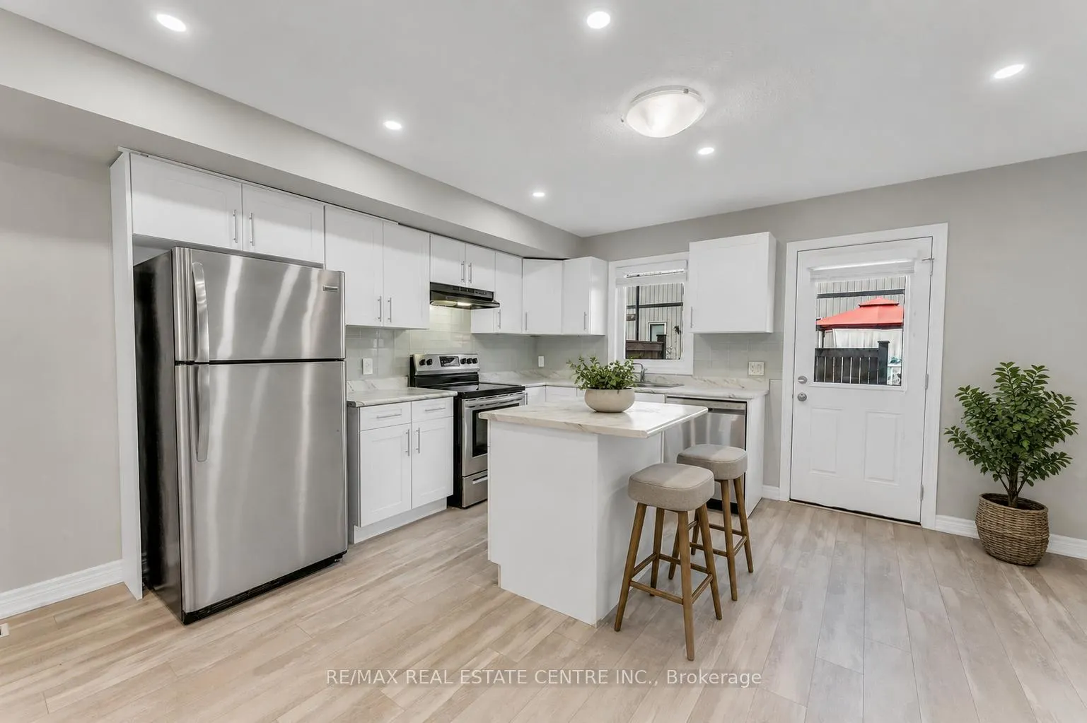 Photo 10 of Unit 59, 7768 Ascot Circle, Niagara Falls, Ascot — HOMEH