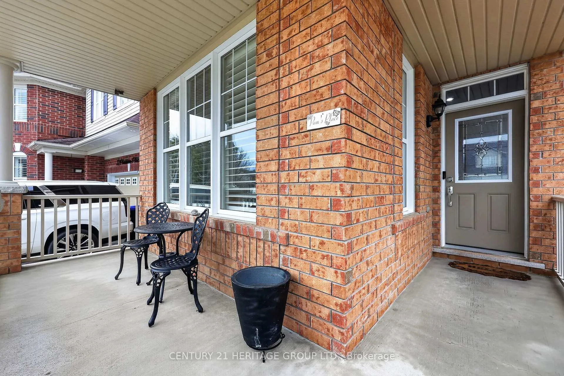 Photo 4 of 35 Paddison Place, New Tecumseth, Alliston — HOMEH