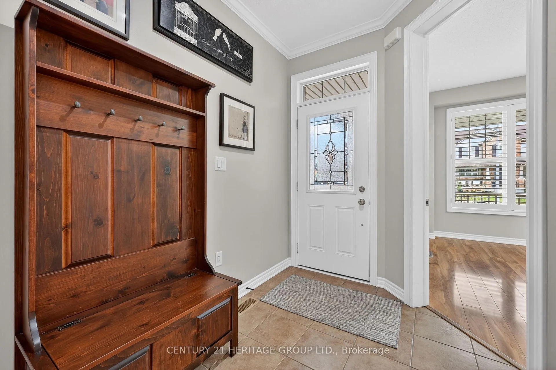 Photo 5 of 35 Paddison Place, New Tecumseth, Alliston — HOMEH