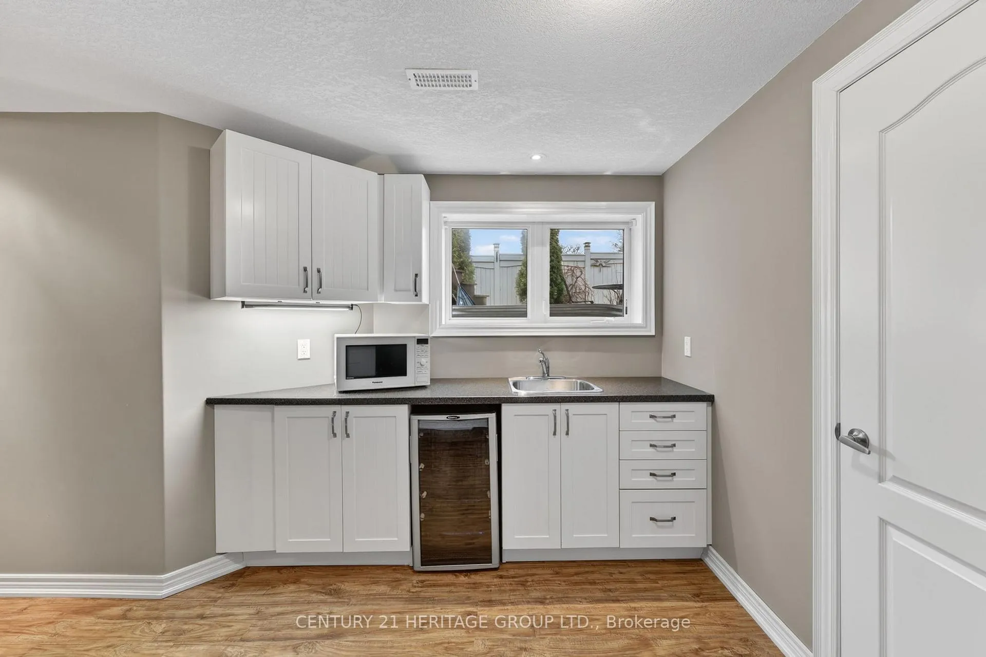 Photo 28 of 35 Paddison Place, New Tecumseth, Alliston — HOMEH