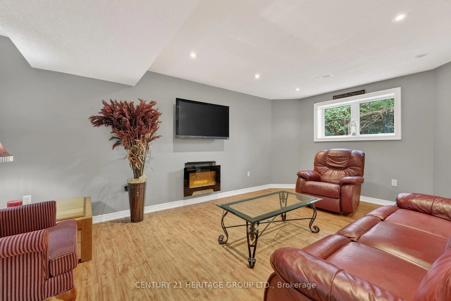 Photo 30 of 35 Paddison Place, New Tecumseth, Alliston — HOMEH