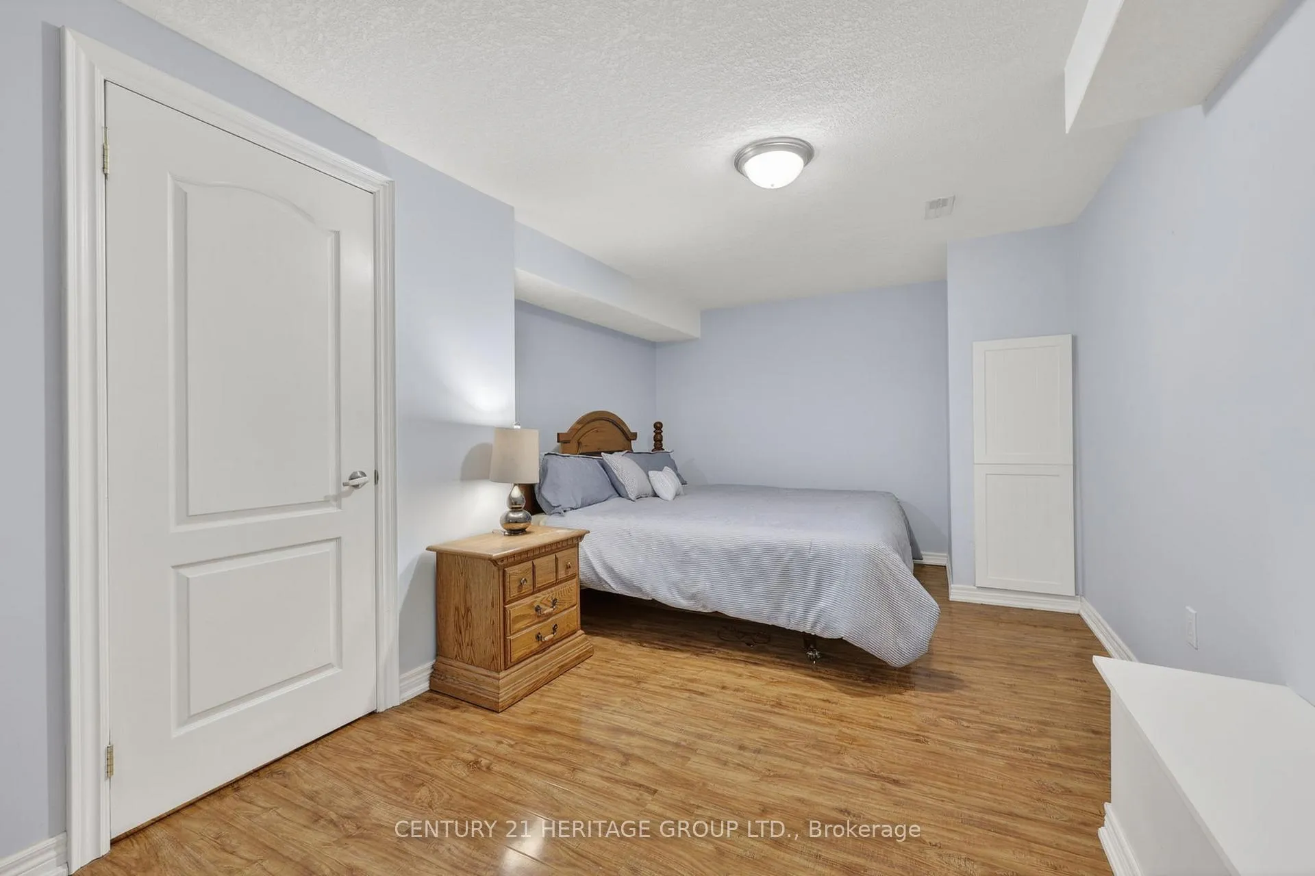 Photo 32 of 35 Paddison Place, New Tecumseth, Alliston — HOMEH