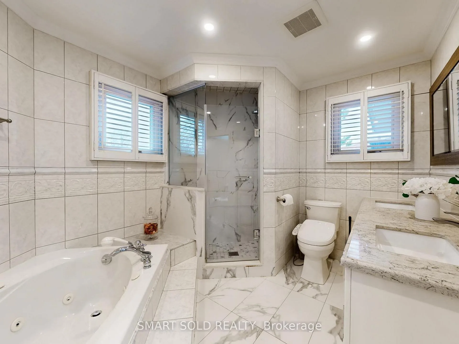 Photo 17 of 24 Normandy Crescent, Richmond Hill, Harding — HOMEH