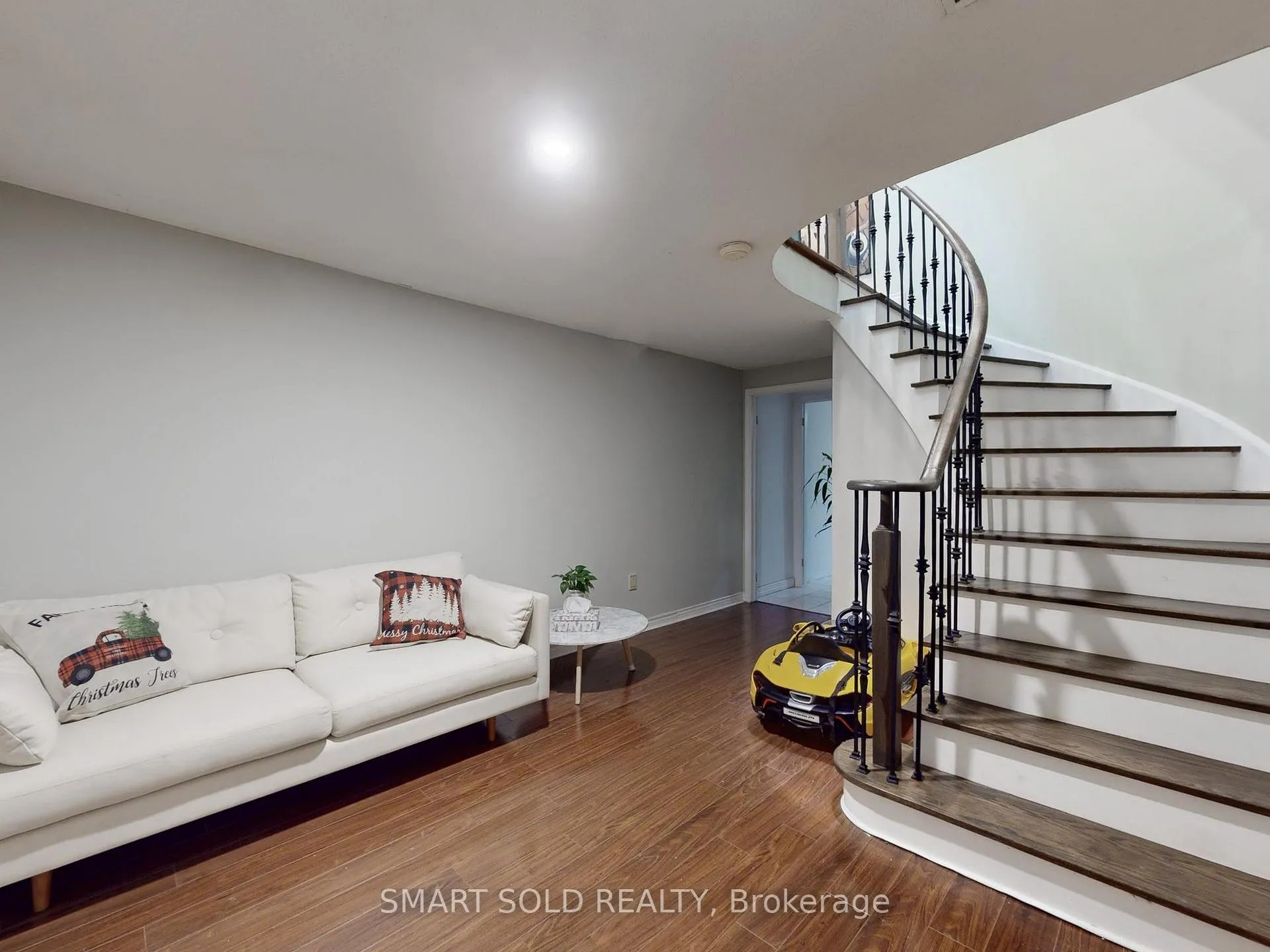 Photo 28 of 24 Normandy Crescent, Richmond Hill, Harding — HOMEH