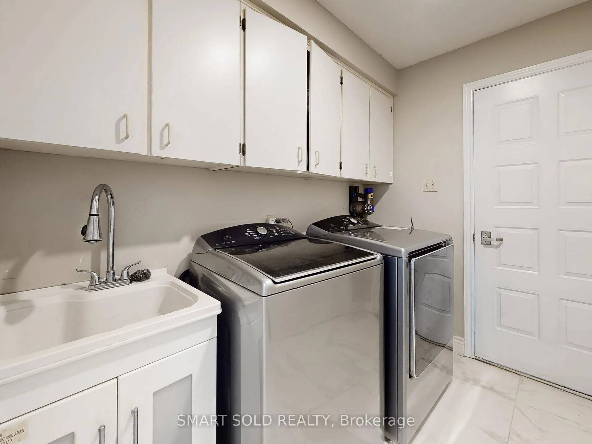 Photo 36 of 24 Normandy Crescent, Richmond Hill, Harding — HOMEH
