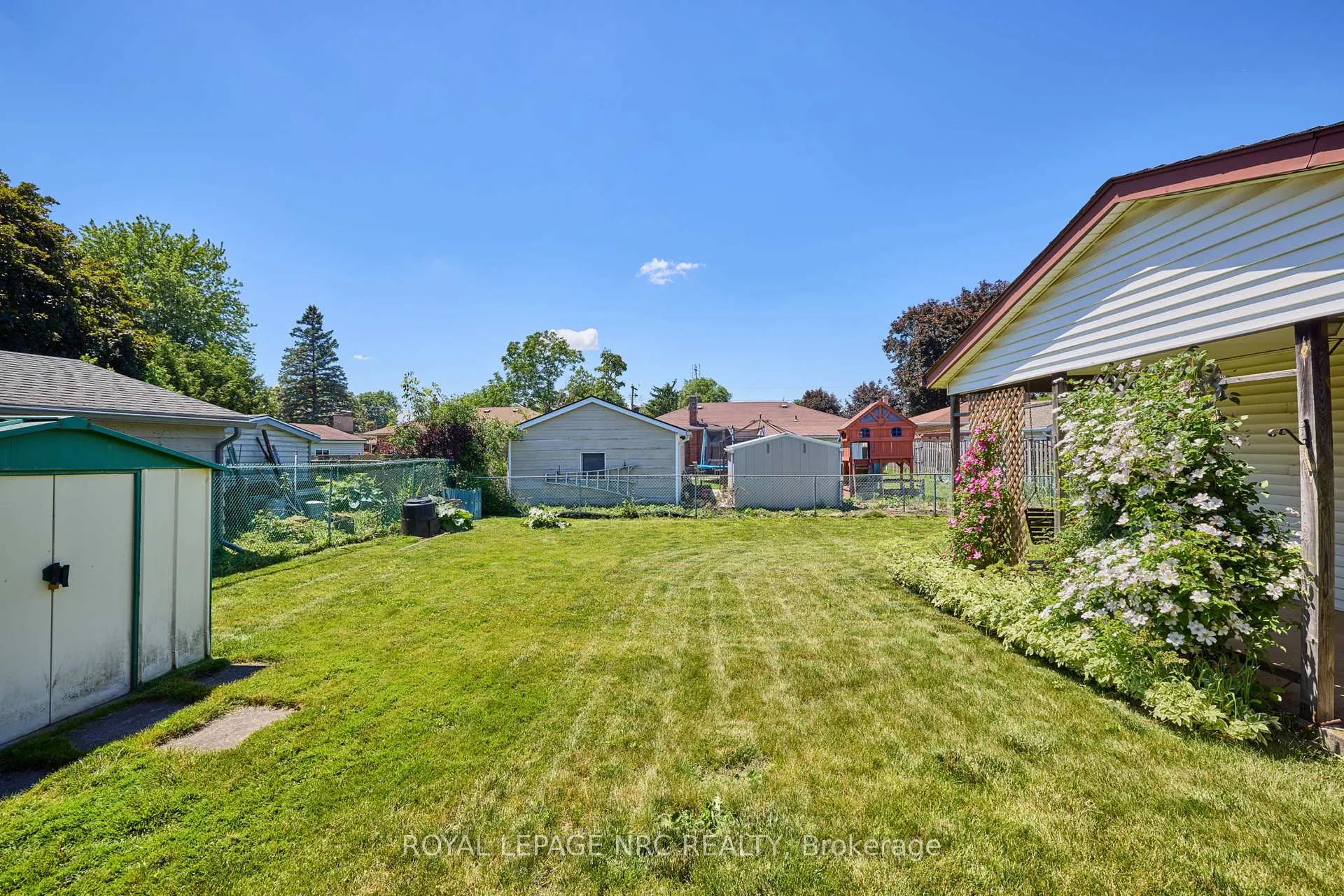 Photo 5 of 519 Alan Avenue, Welland, Prince Charles — HOMEH