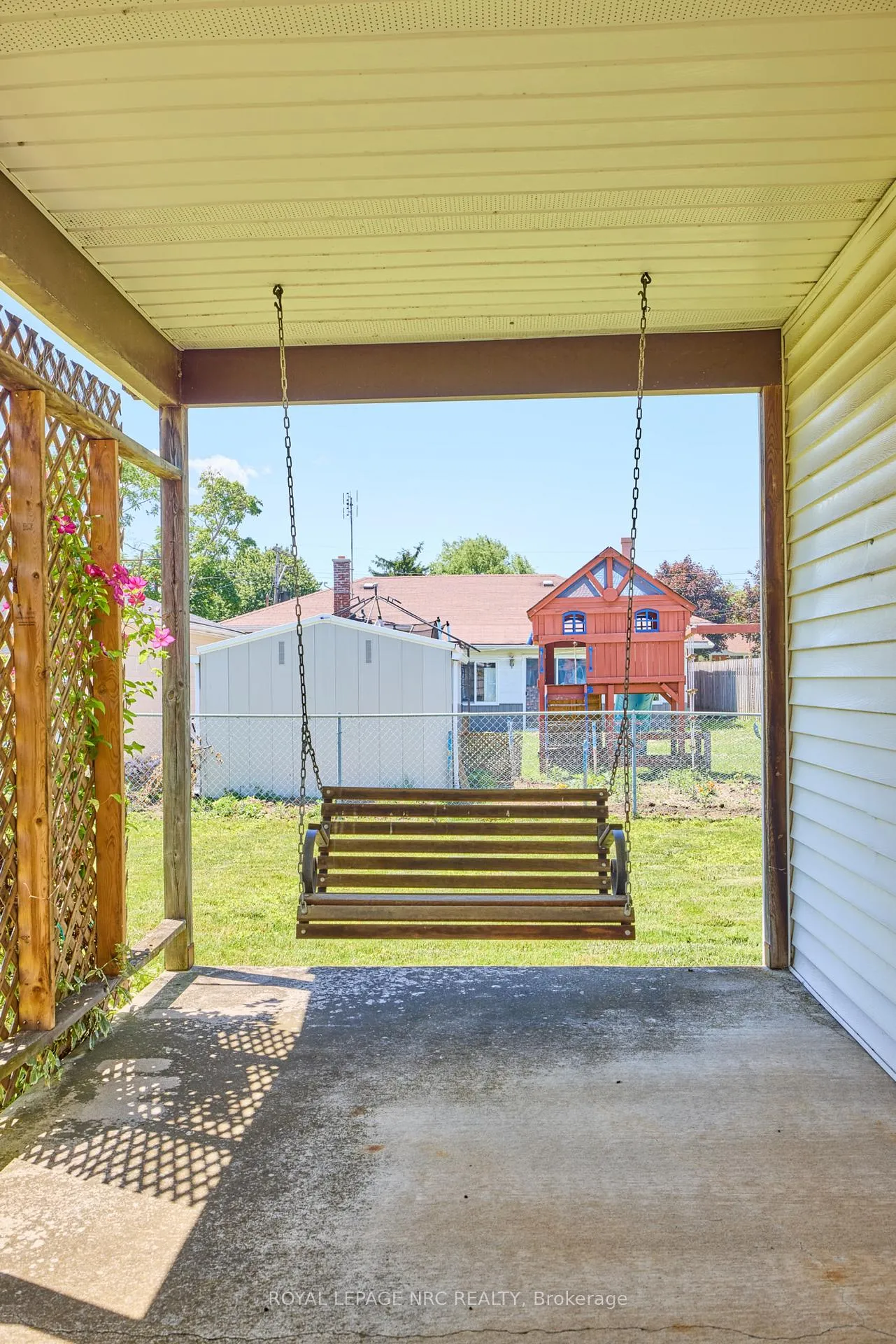 Photo 7 of 519 Alan Avenue, Welland, Prince Charles — HOMEH