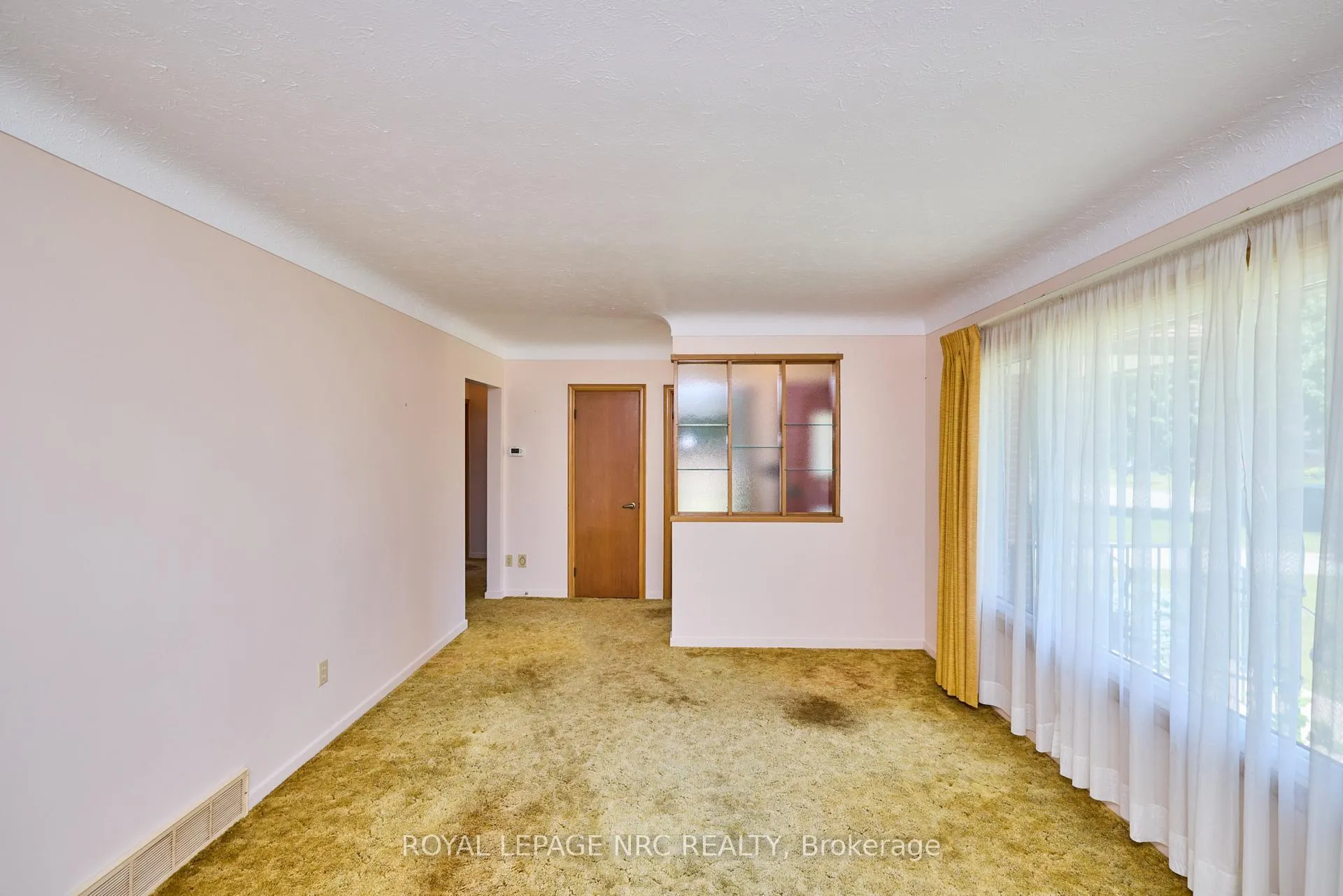Photo 16 of 519 Alan Avenue, Welland, Prince Charles — HOMEH