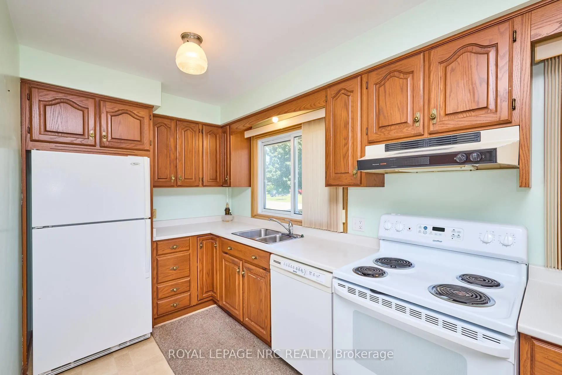 Photo 20 of 519 Alan Avenue, Welland, Prince Charles — HOMEH