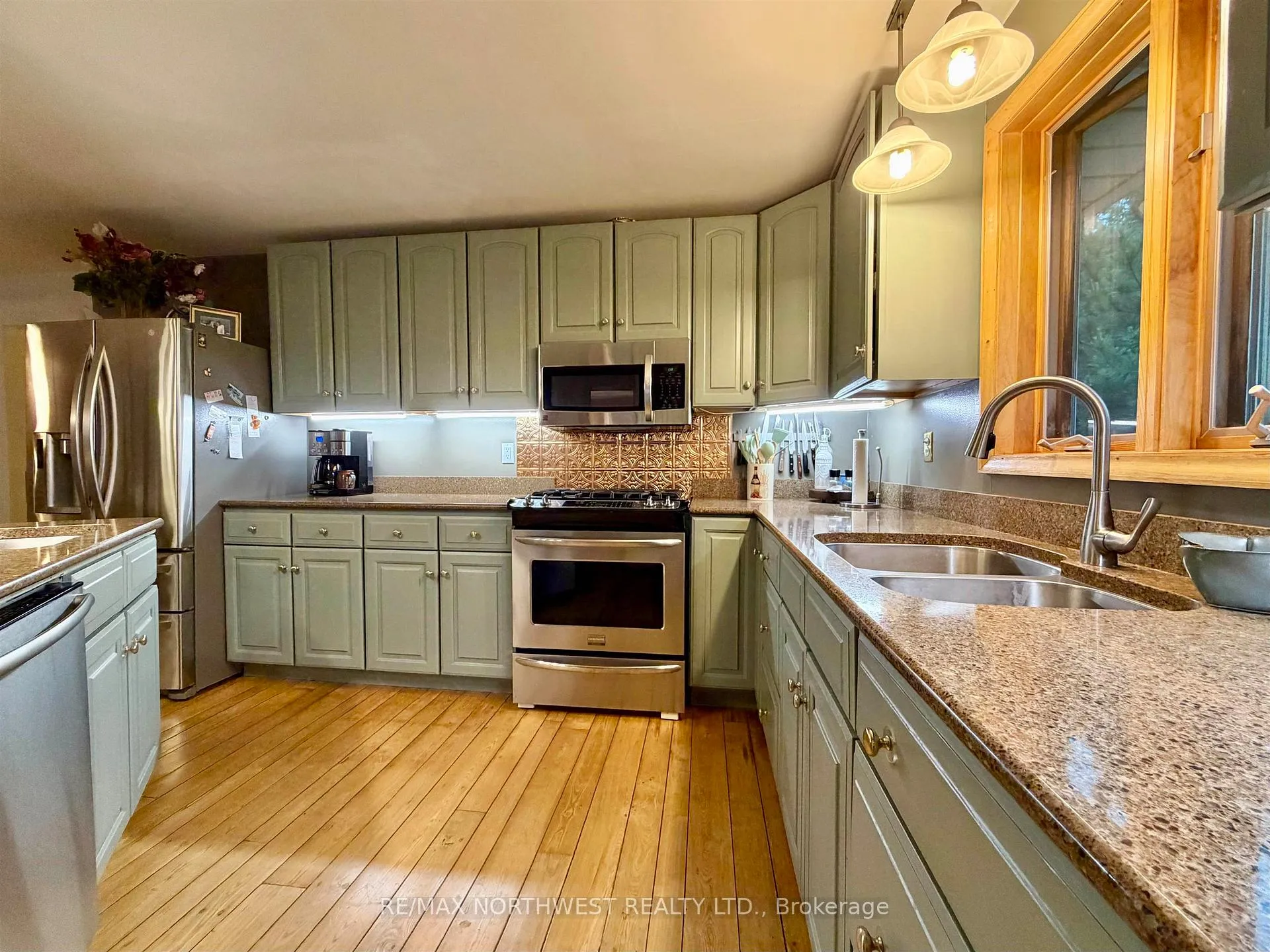 Photo 11 of 543A Reef Point Road, Rainy River Remote Area — HOMEH