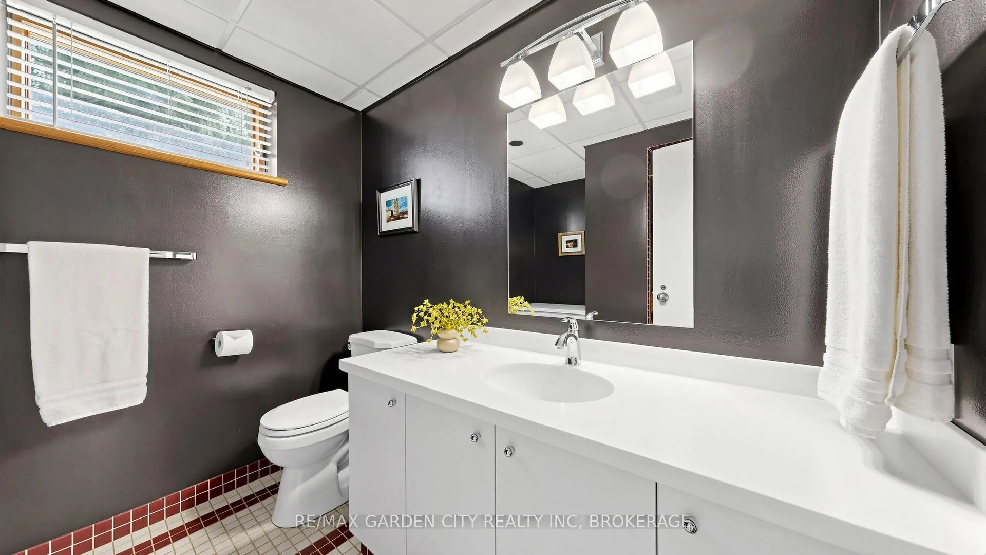 Photo 7 of 6022 11th Line, Essa, Thornton — HOMEH
