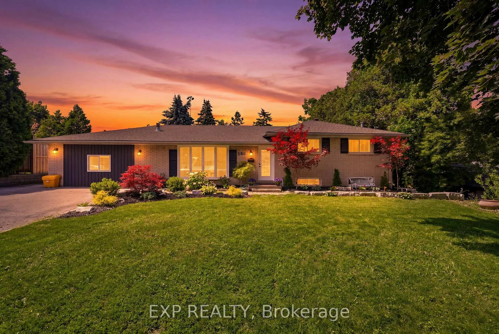 Photo 2 of 282 Harmony Road, Hamilton, Meadowlands — HOMEH