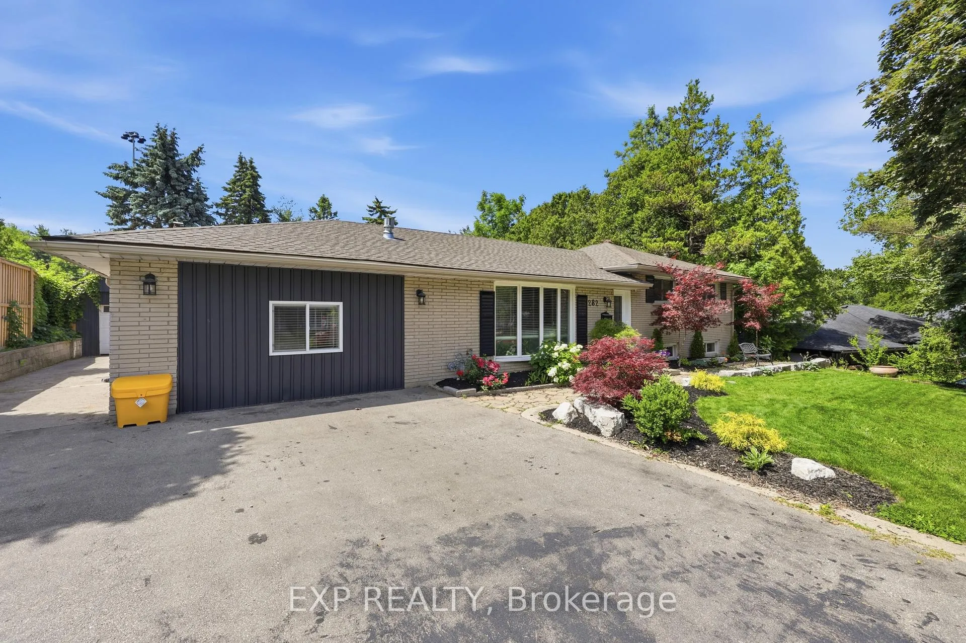 Photo 5 of 282 Harmony Road, Hamilton, Meadowlands — HOMEH