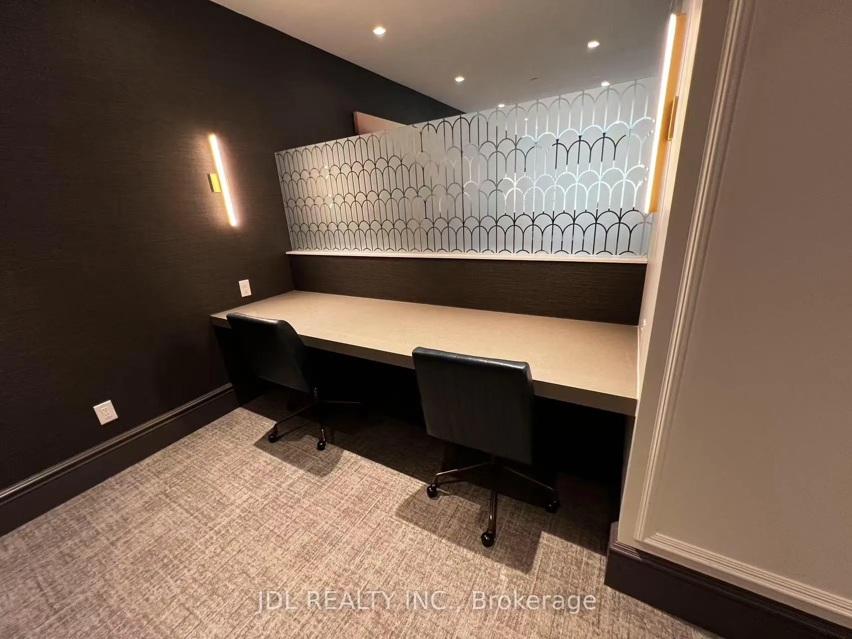 Photo 14 of Unit 802, 9 Clegg Road, Markham, Unionville — HOMEH