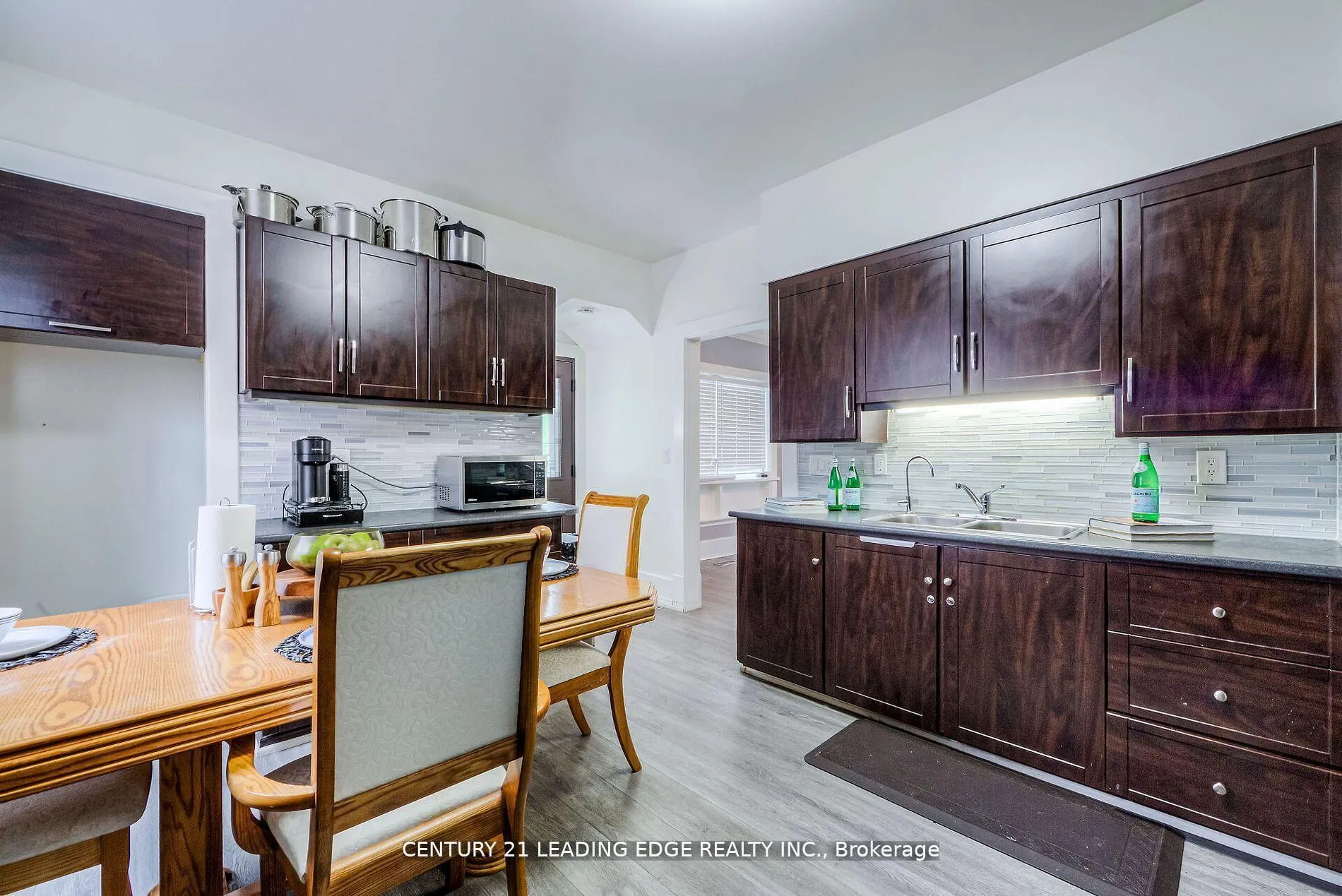 Photo 7 of 214 Aylmer Street, Peterborough, Town Ward 3 — HOMEH