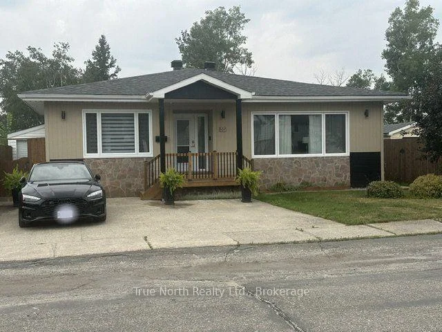 Photo 5 of 5 Devonshire Street, Kapuskasing — HOMEH