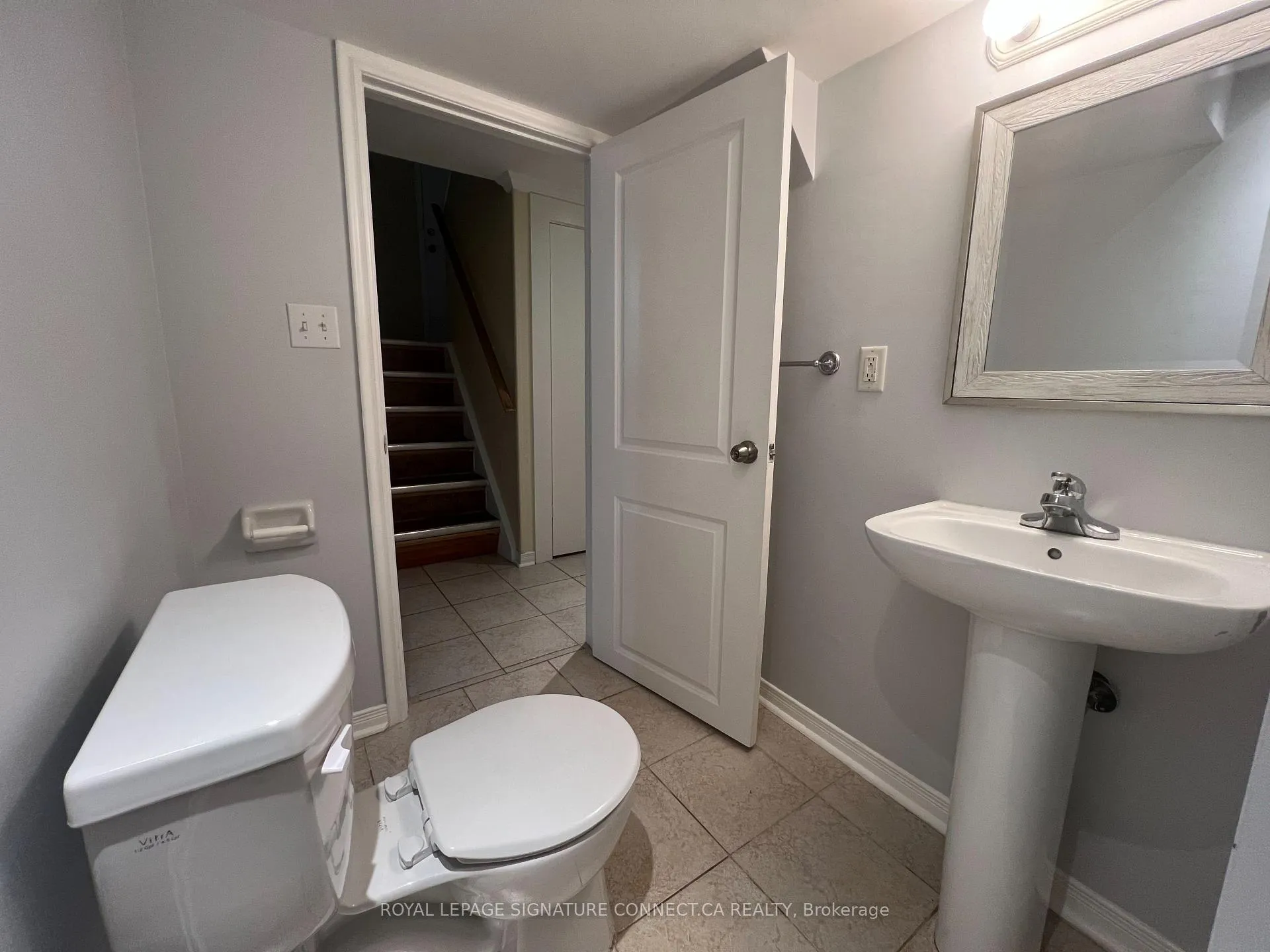 Photo 4 of Unit Bsmt, 897 Marinet Crescent, Pickering, West Shore — HOMEH