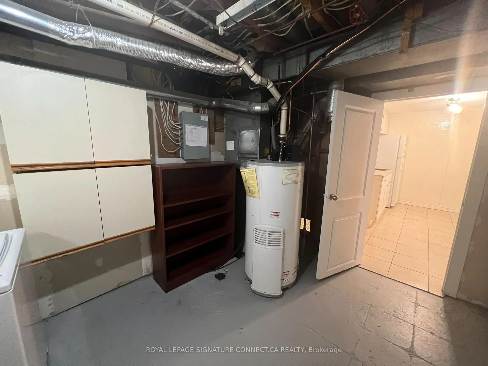 Photo 10 of Unit Bsmt, 897 Marinet Crescent, Pickering, West Shore — HOMEH