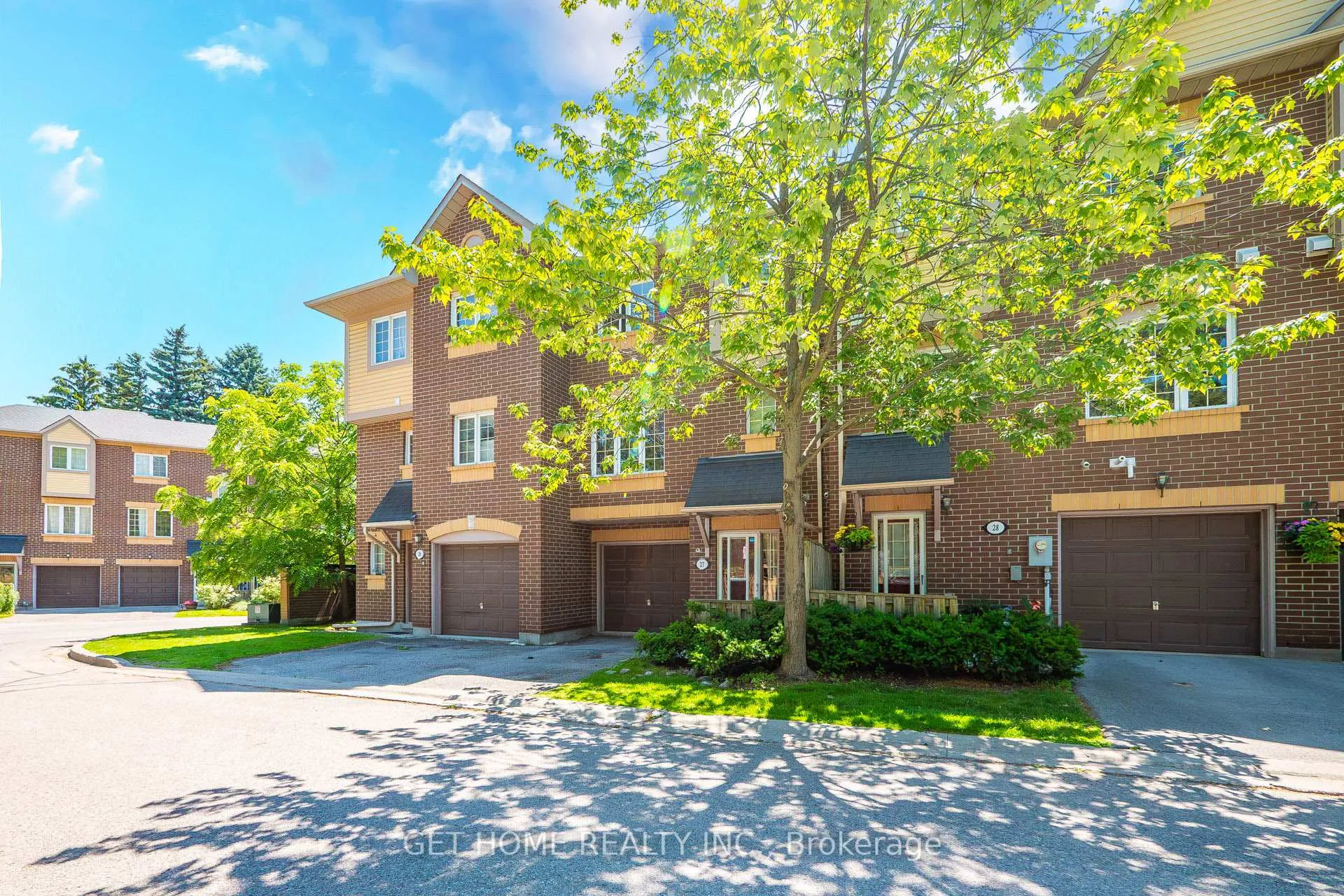 Photo 3 of Unit 27, 1735 Walnut Lane, Pickering, Town Centre — HOMEH
