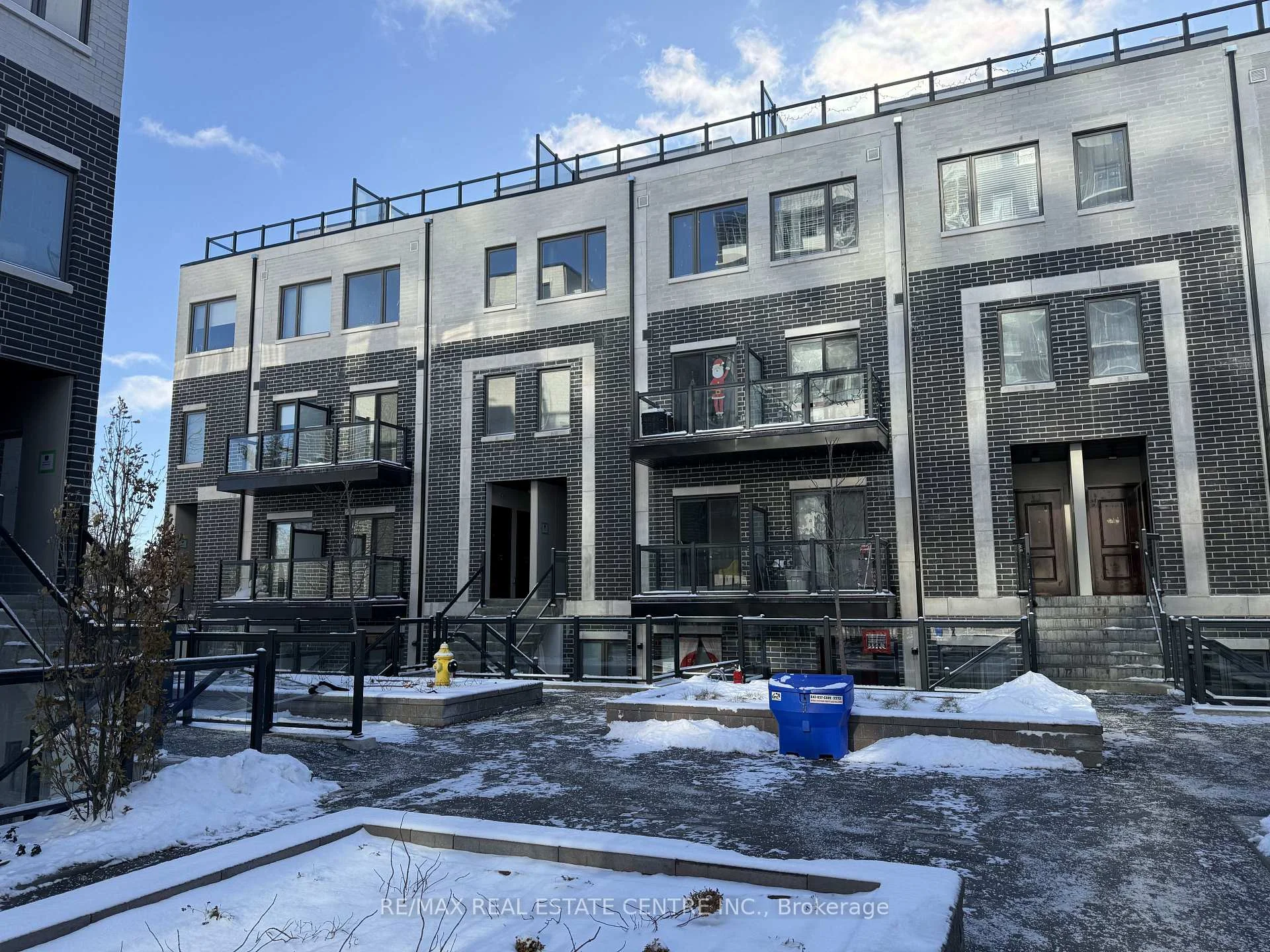 Photo 5 of Unit 307, 3445 Sheppard Avenue E, Scarborough, Tam O'Shanter-Sullivan — HOMEH
