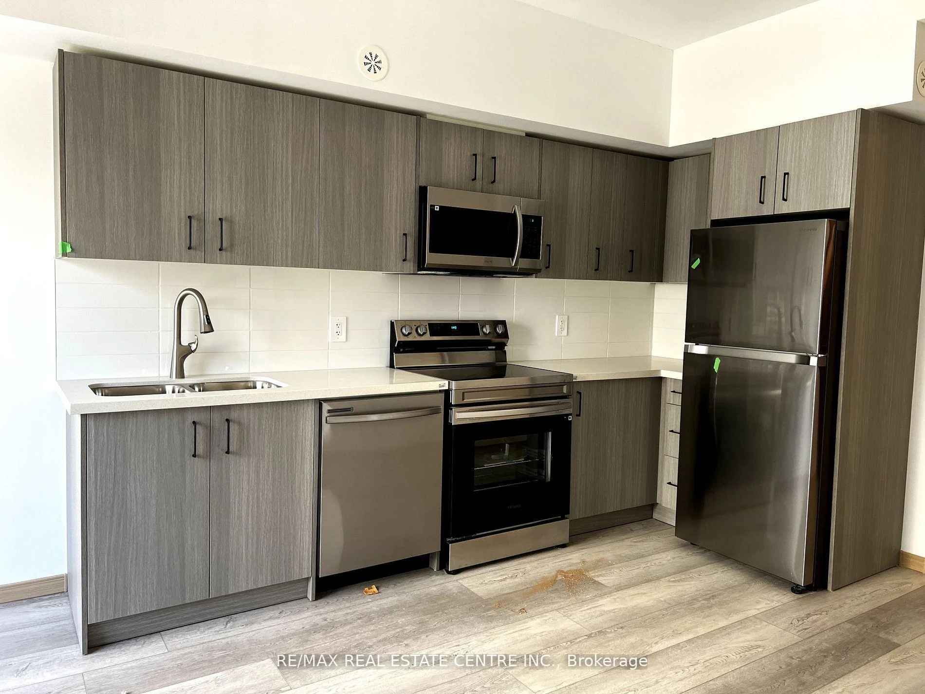 Photo 8 of Unit 307, 3445 Sheppard Avenue E, Scarborough, Tam O'Shanter-Sullivan — HOMEH