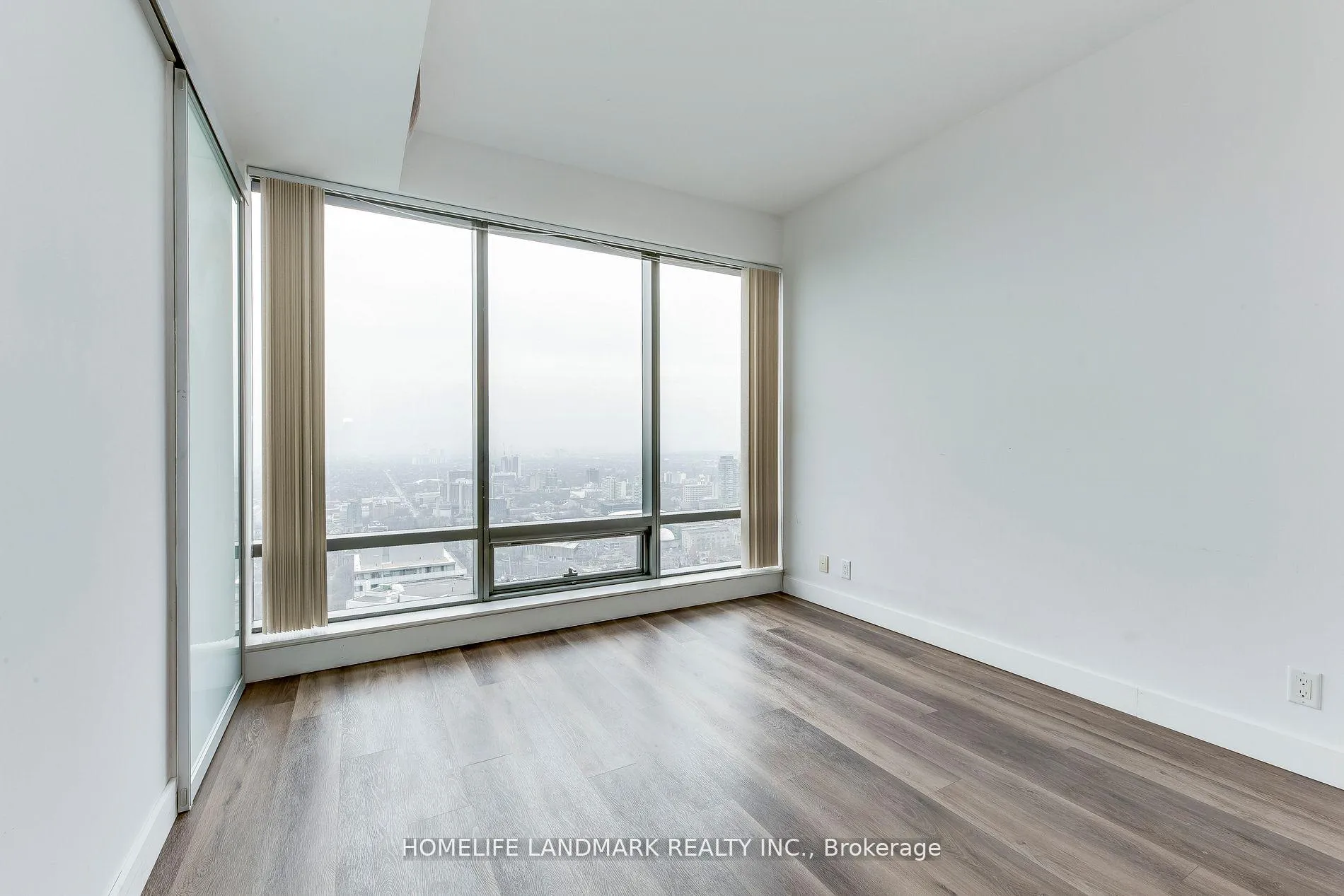 Photo 11 of Unit 4307, 5 St Joseph Street, Toronto, Bay Street Corridor — HOMEH