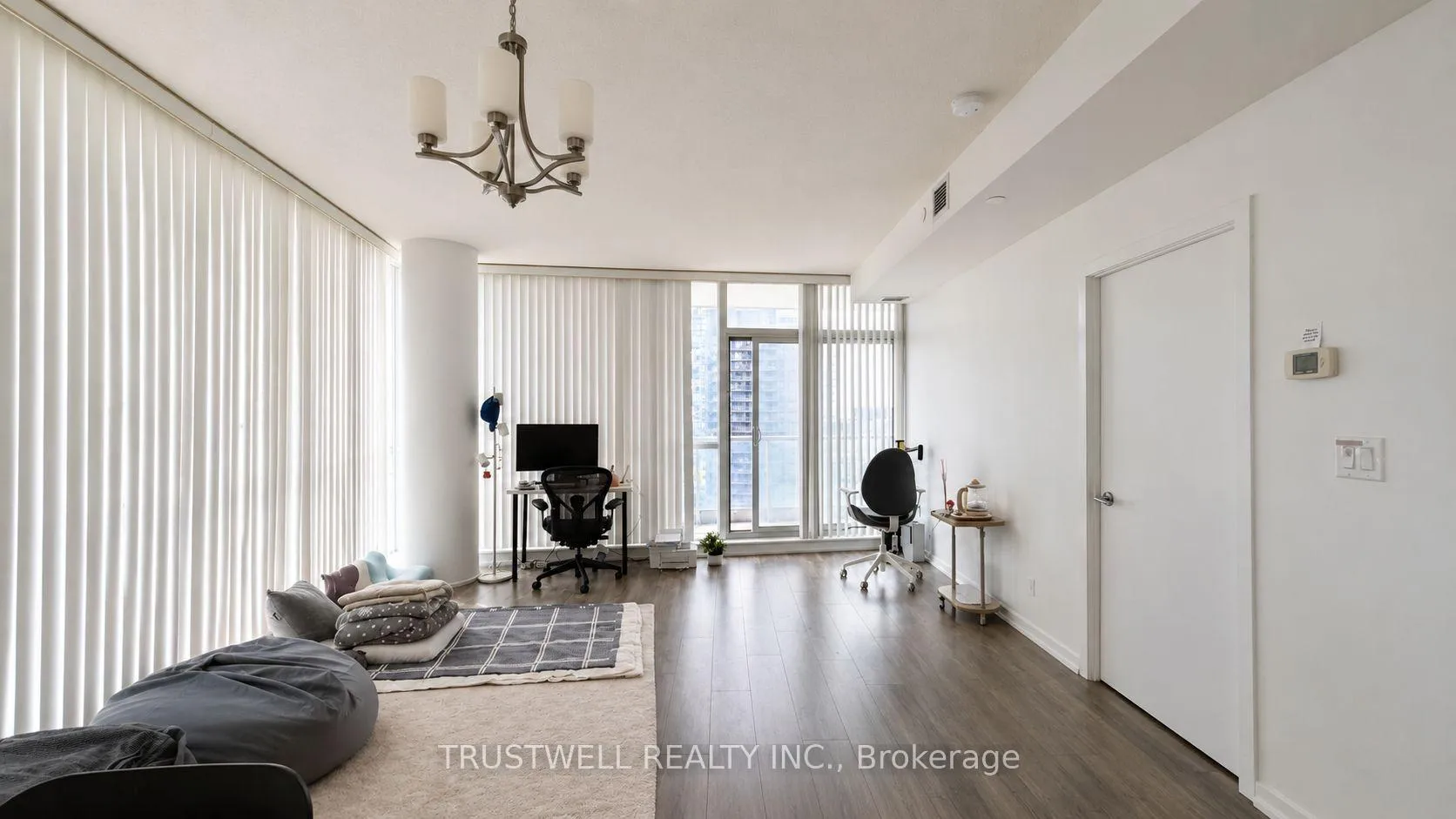 Photo 4 of Unit 1508, 66 Forest Manor Road, North York, Henry Farm — HOMEH