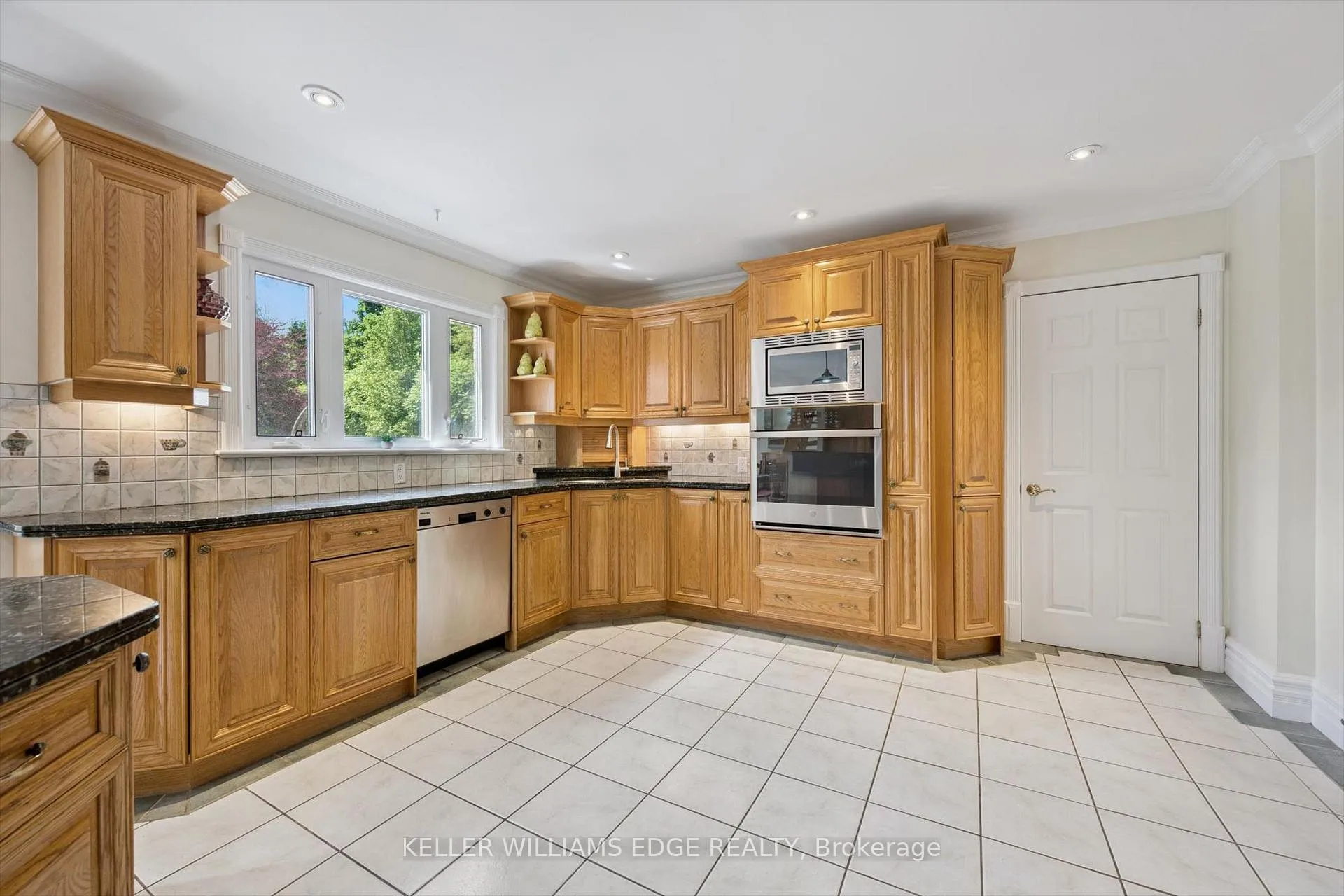 Photo 10 of 57 Kennedy Road, Caledon, Cheltenham — HOMEH