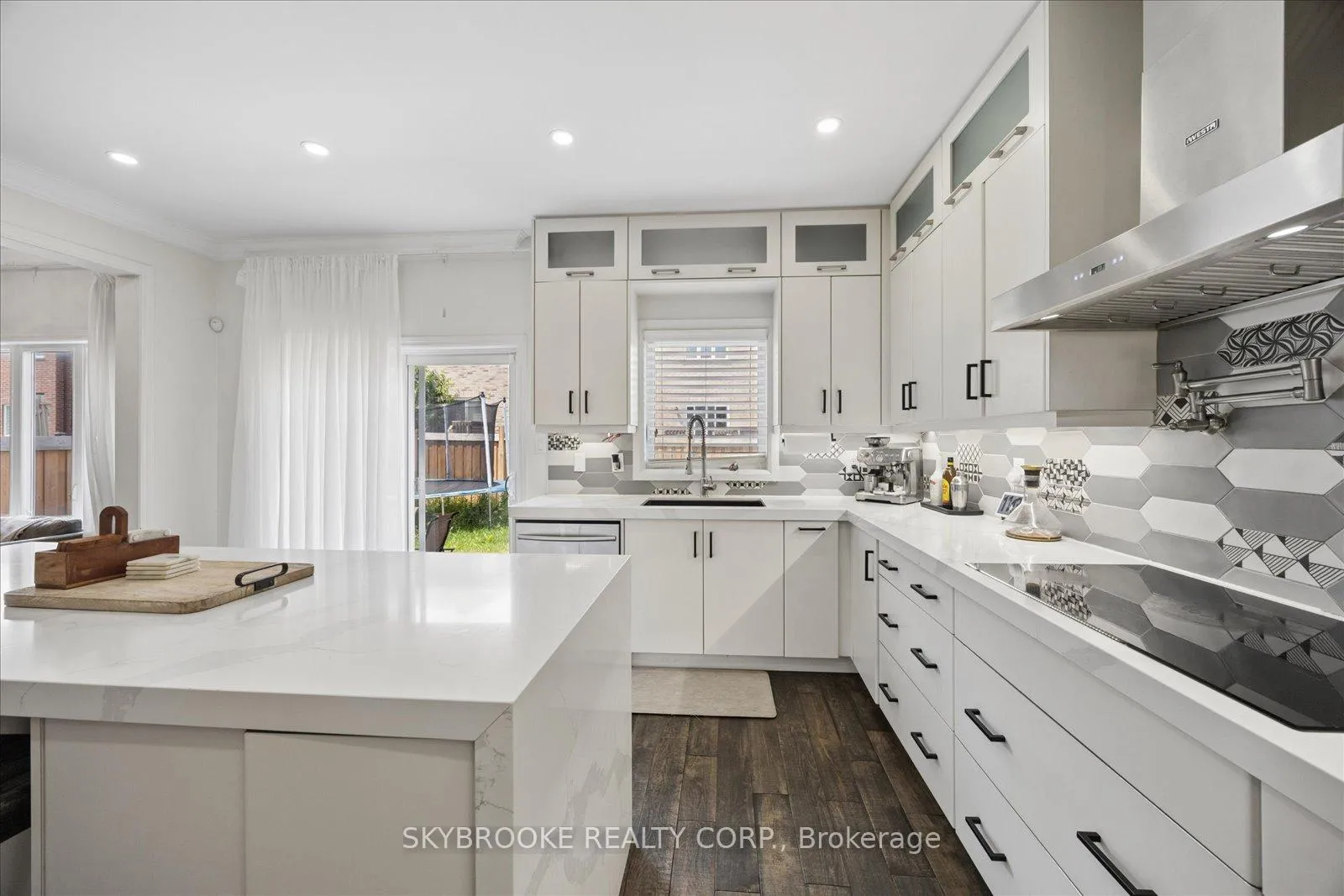 Photo 16 of 1150 Wharram Way, Innisfil, Lefroy — HOMEH