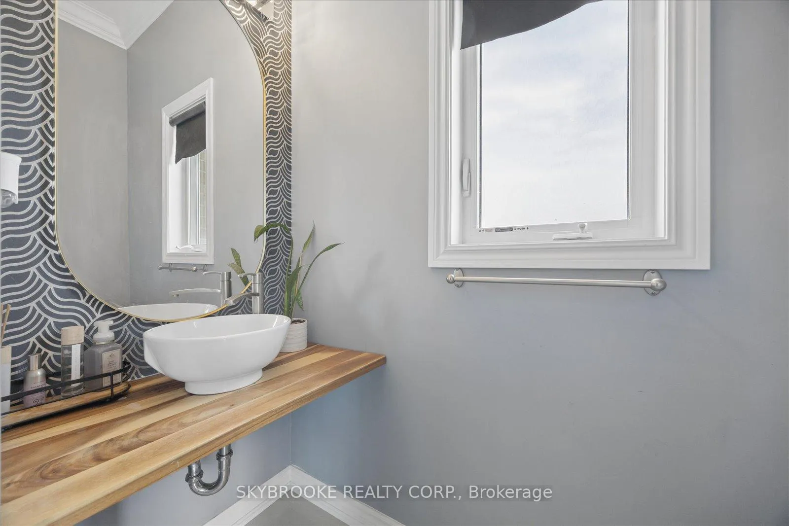 Photo 19 of 1150 Wharram Way, Innisfil, Lefroy — HOMEH