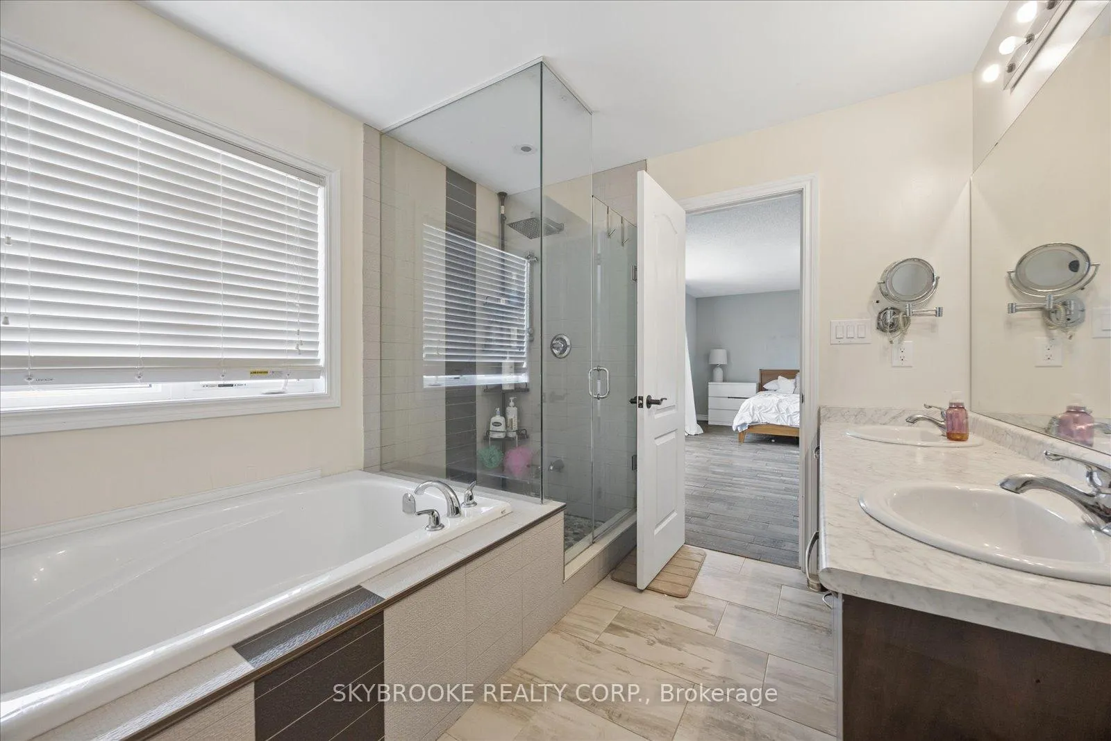 Photo 23 of 1150 Wharram Way, Innisfil, Lefroy — HOMEH