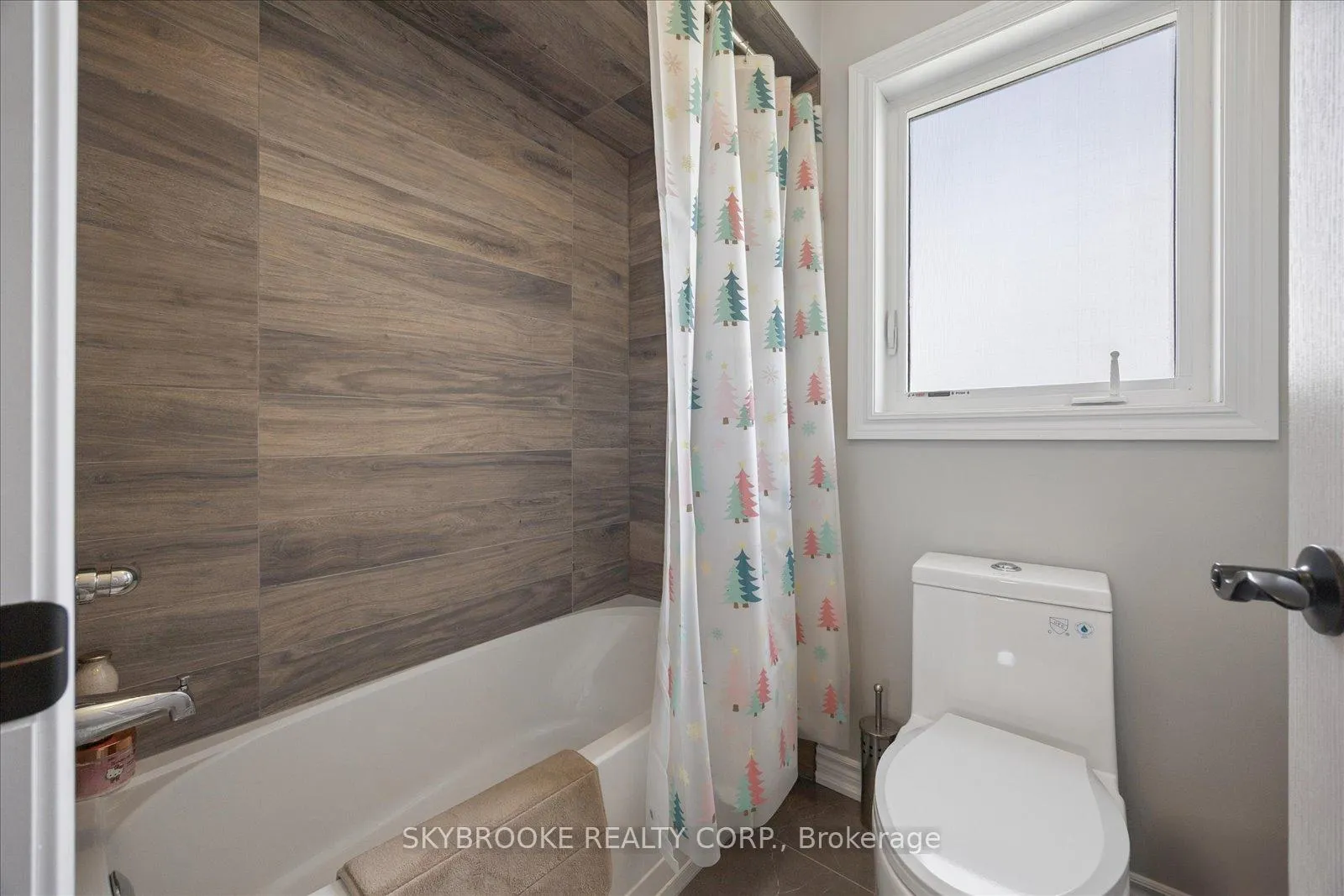 Photo 30 of 1150 Wharram Way, Innisfil, Lefroy — HOMEH