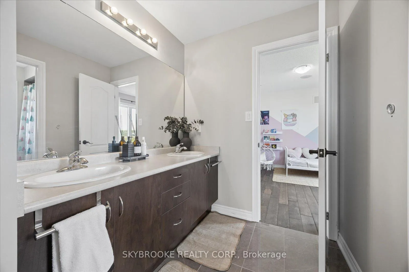 Photo 31 of 1150 Wharram Way, Innisfil, Lefroy — HOMEH