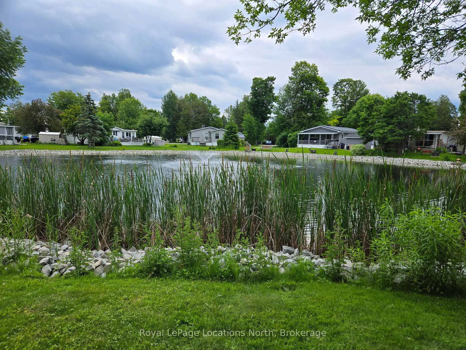 Photo 7 of 56 The Boardwalk, Wasaga Beach — HOMEH