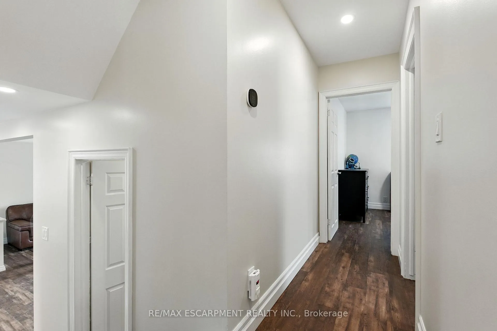 Photo 15 of 293 #20 Regional Road, Hamilton, Rural Glanbrook — HOMEH