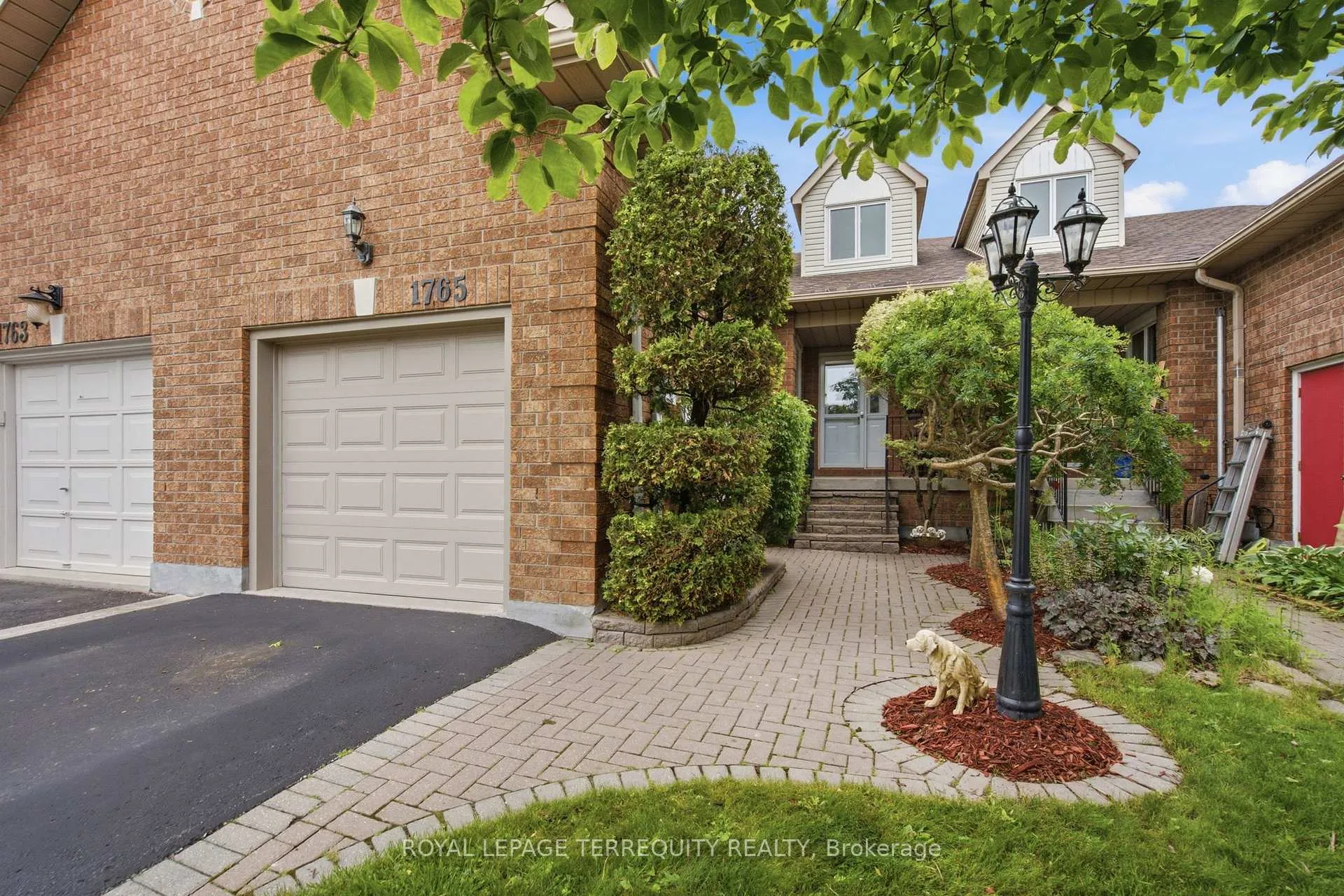 Front of 1765 Dufferin Street