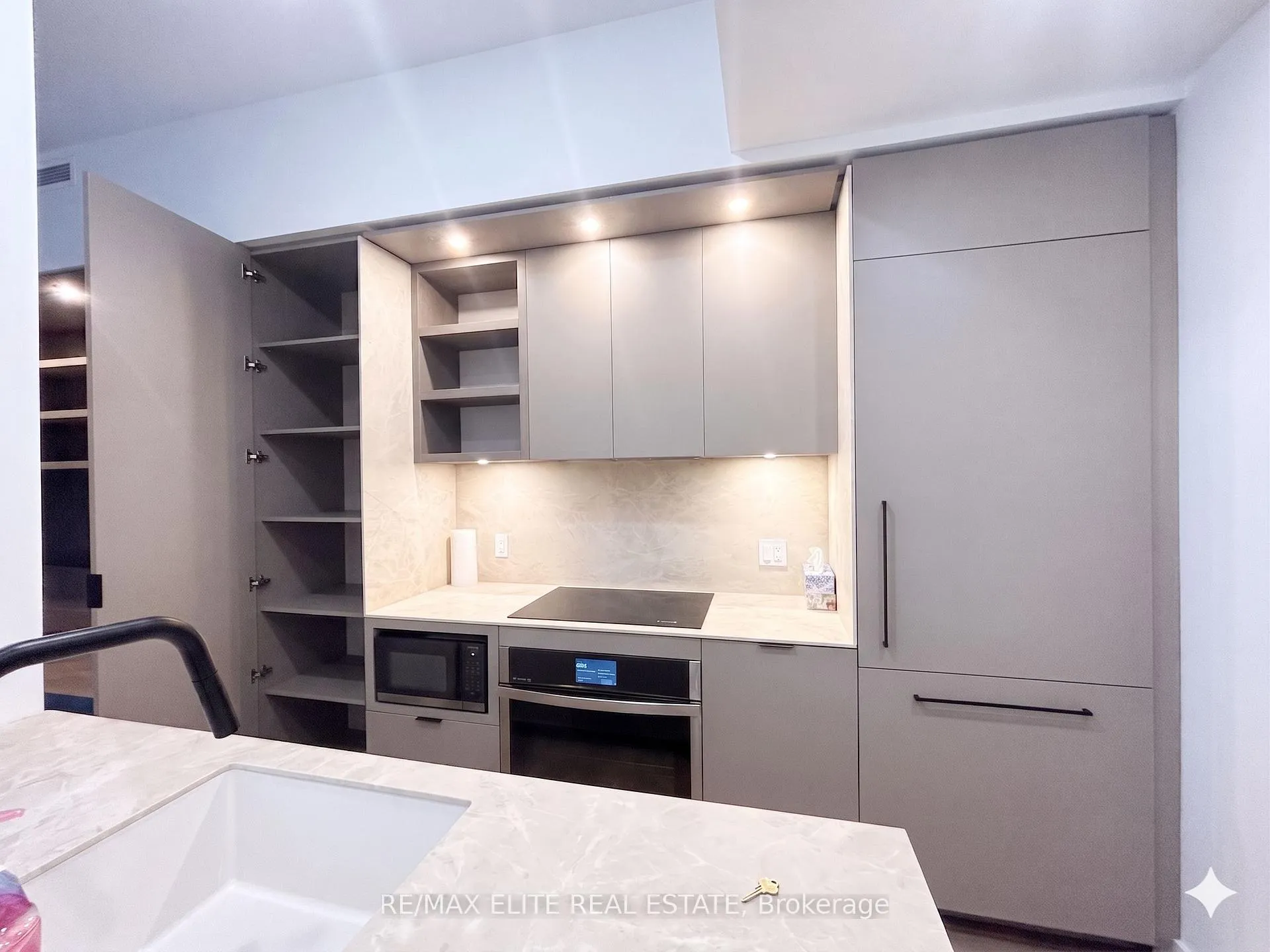 Photo 31 of Unit TH10, 55 Charles Street E, Toronto, Church-Yonge Corridor — HOMEH